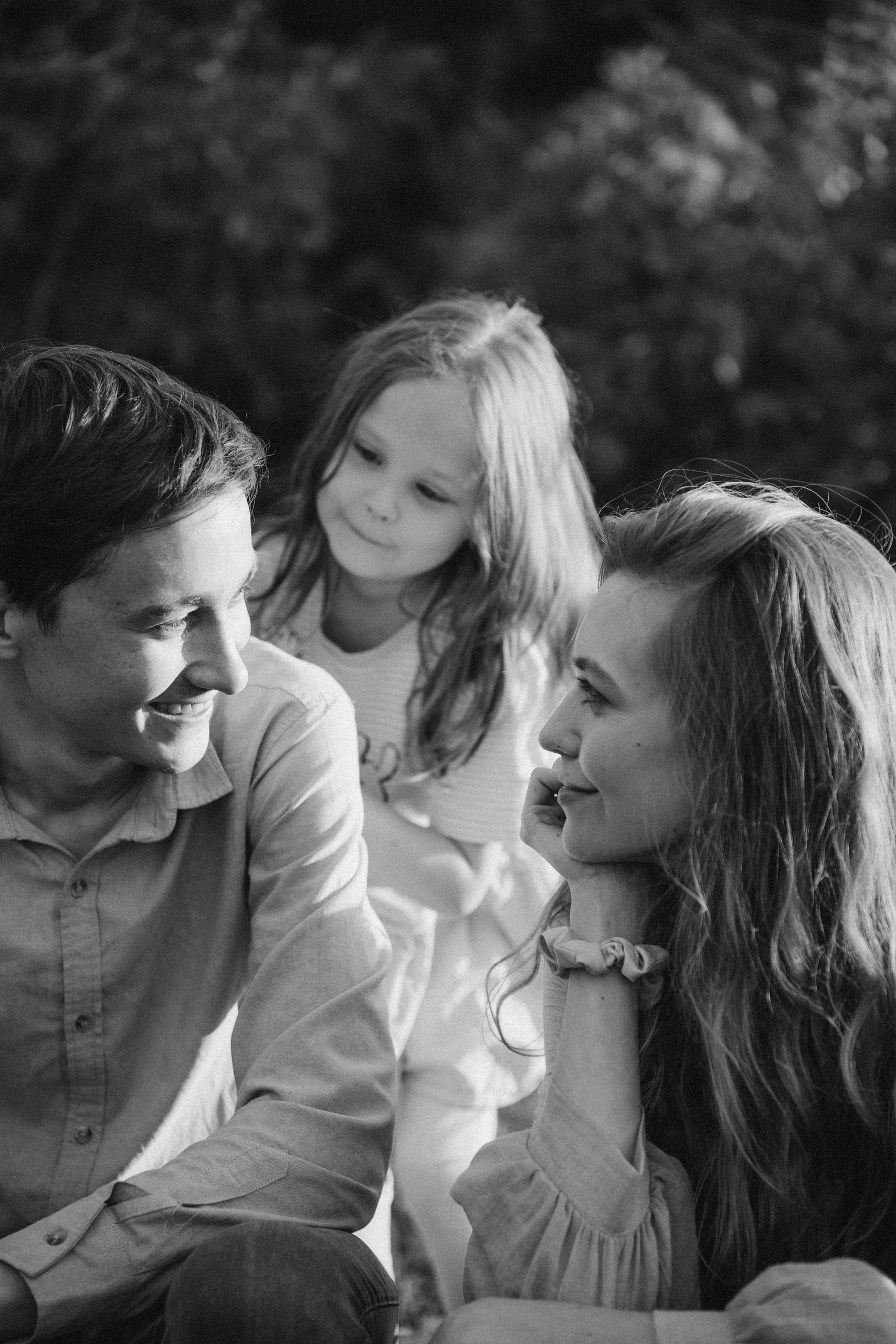 Теплая семейная съемка на природе. Фотограф Мариам Воробьева