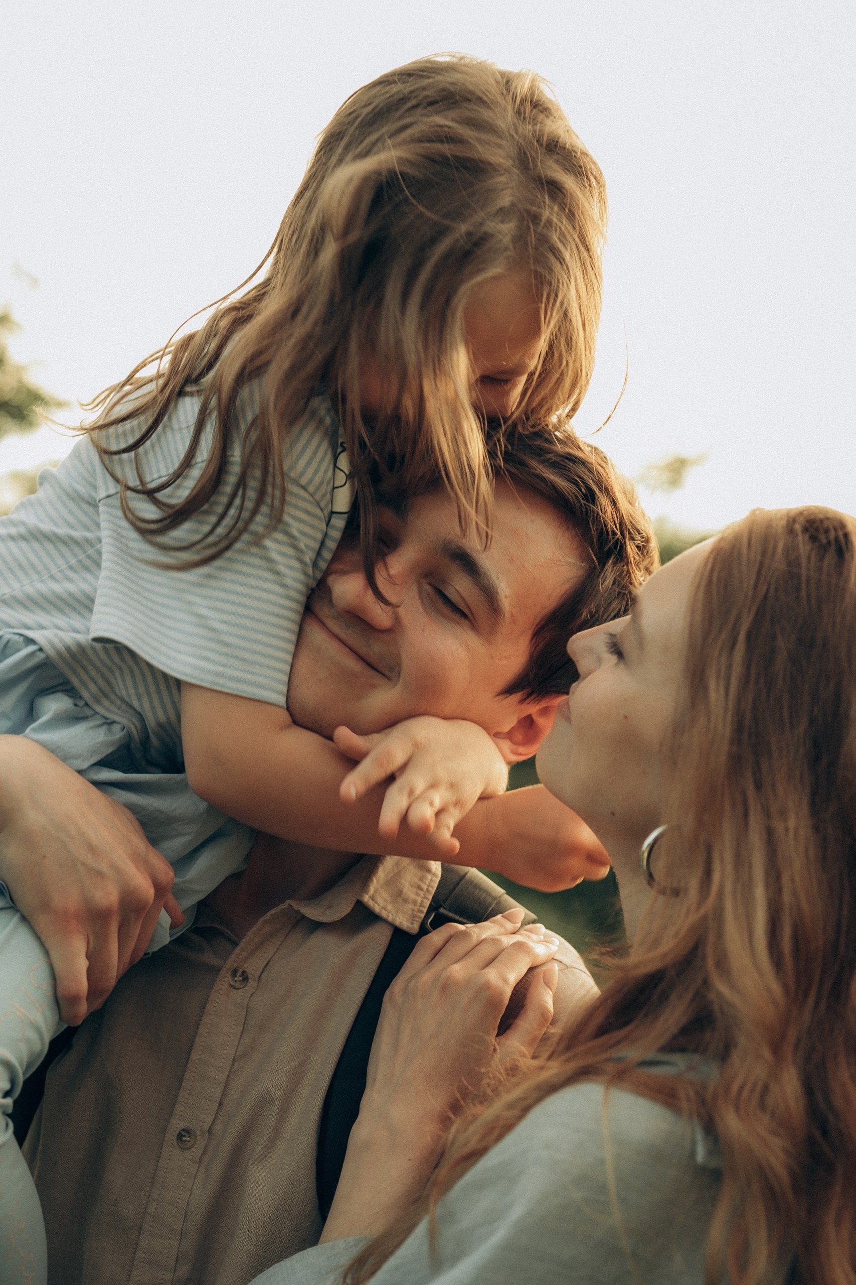 Теплая семейная съемка на природе. Фотограф Мариам Воробьева