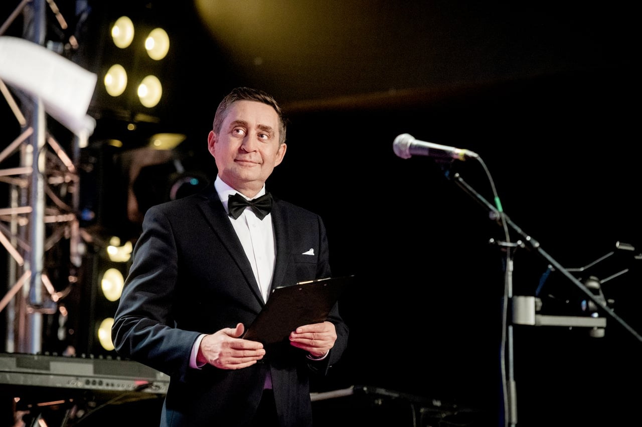 Корпоративы. Ведущий Валерий Чигинцев