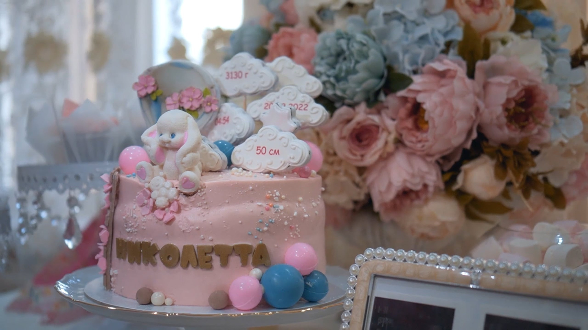 Видеосъемка крещения и выписка из родильного дома. Свадебное видео и фото съемка на свадьбу в Краснодаре Твинс Студио