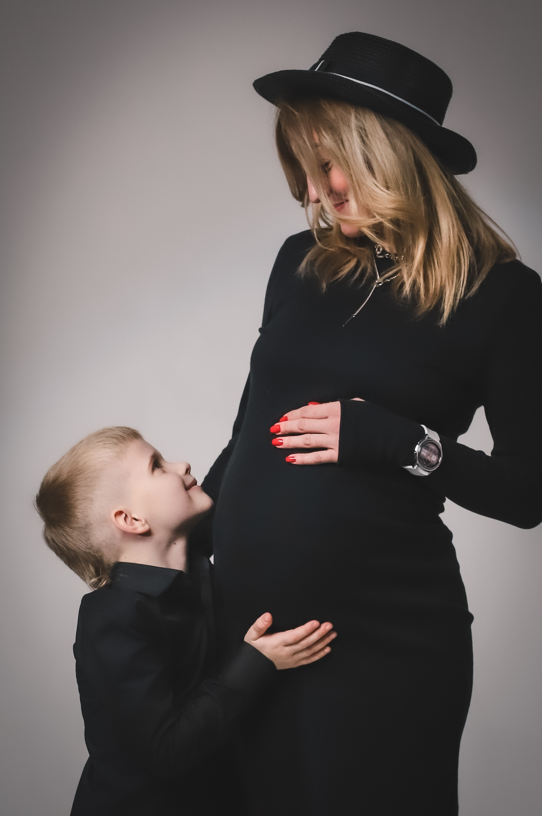 Фотограф беременности и семейных историй Эльвира Акарибе в городе Краснодар!