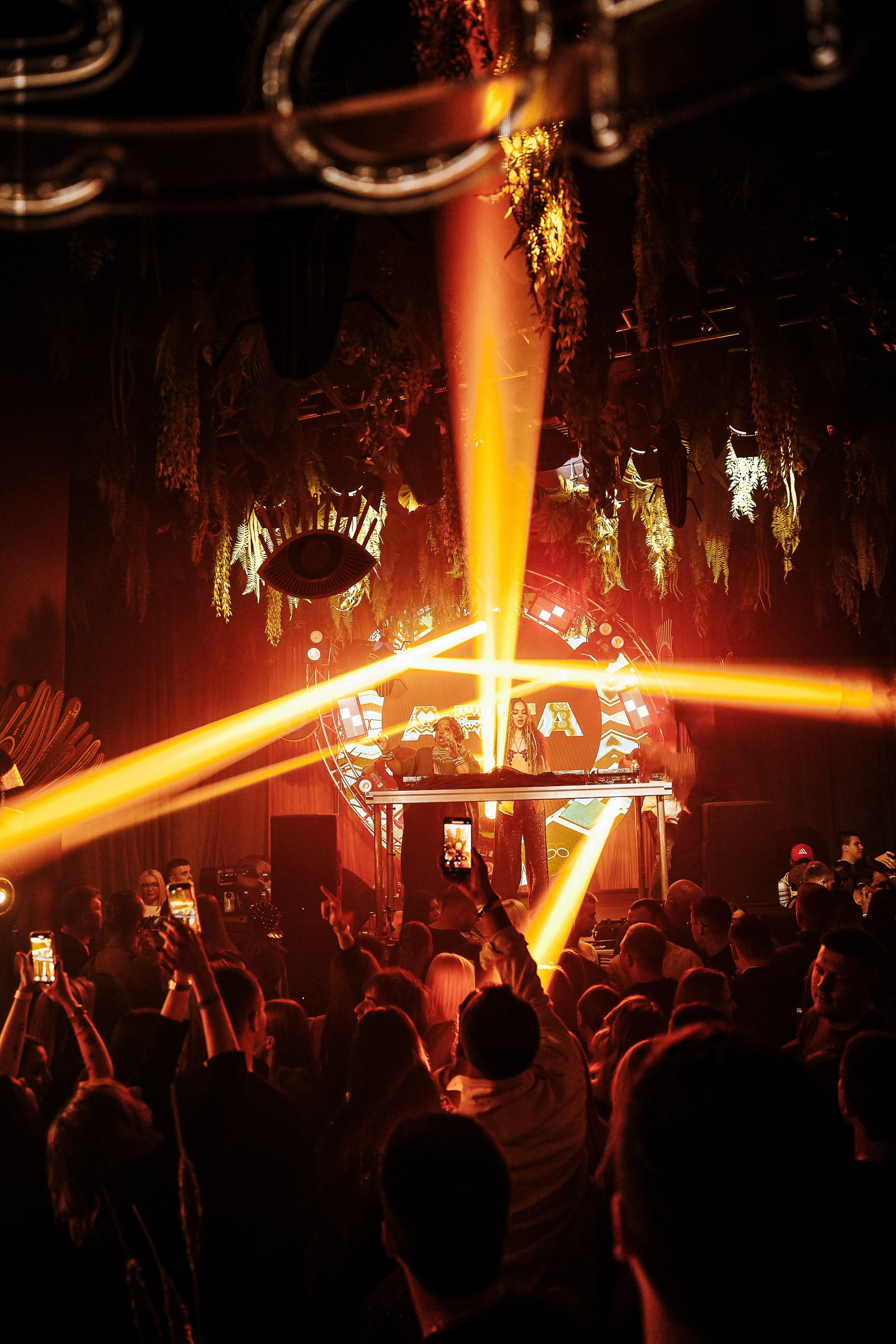 Фотограф на вечеринку спб. VERSLIBRE | Свадебный и репортажный фотограф в Санкт-Петербурге, Москве, и Поволжье