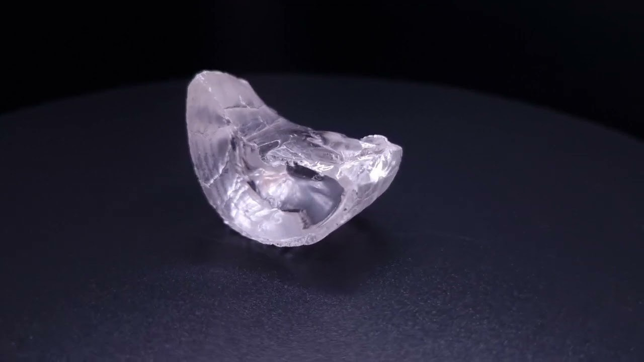 White YAG garnet 167 carats. YAG garnet иттрий алюминиевый гранат ИАГ