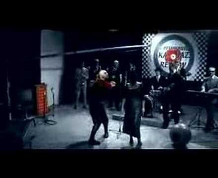 Видео. Российская музыкальная группа, исполняющая музыку в стиле ска-джаз