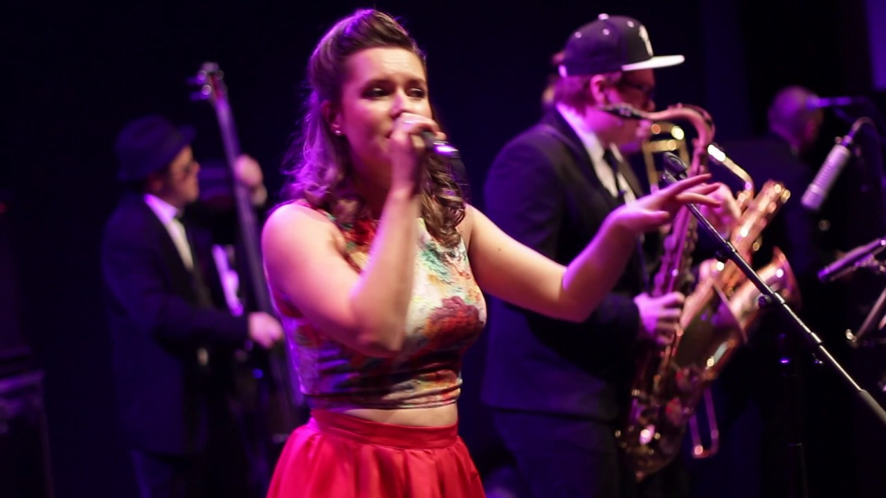 Видео. Российская музыкальная группа, исполняющая музыку в стиле ска-джаз