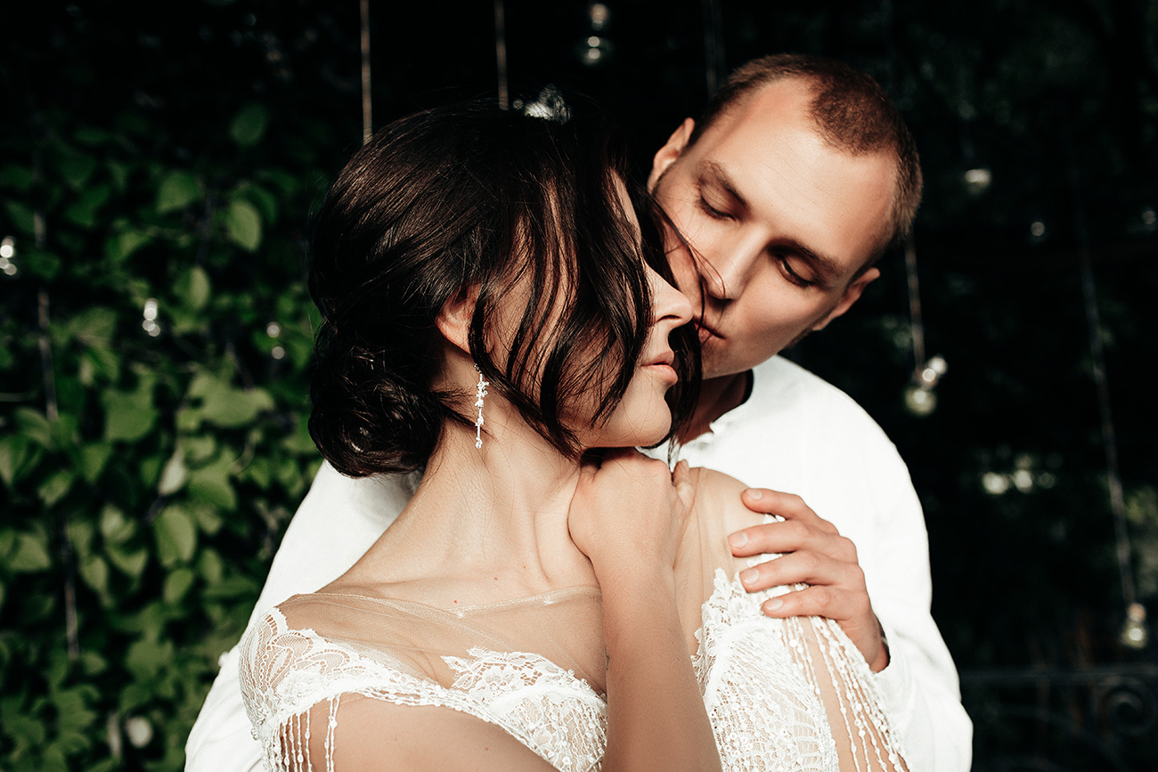 Не видно. Свадебный фотограф в Москве и Балашихе