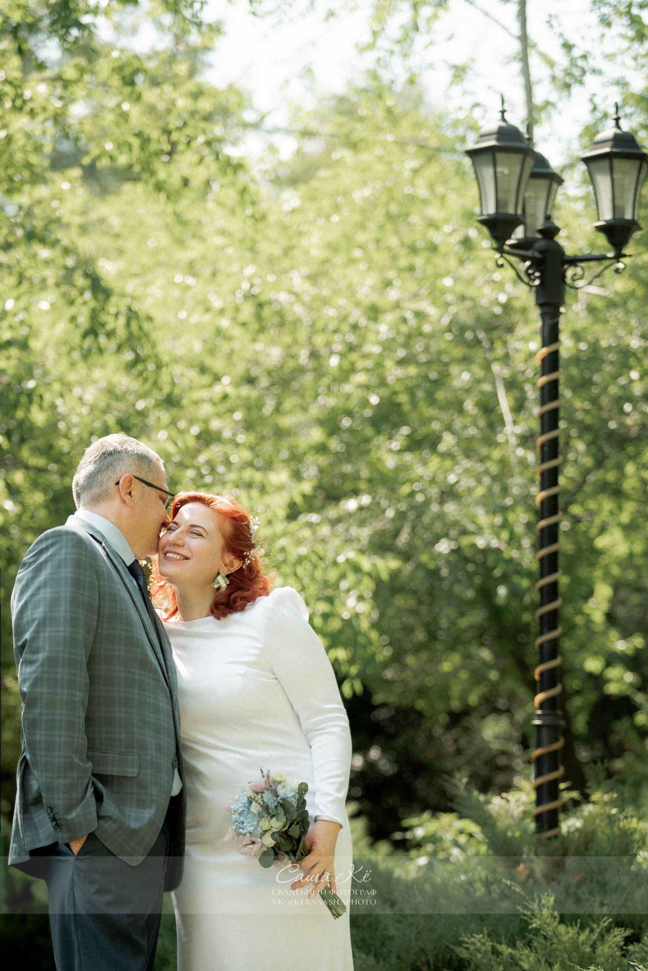 Невеста с фатой в Березовой роще