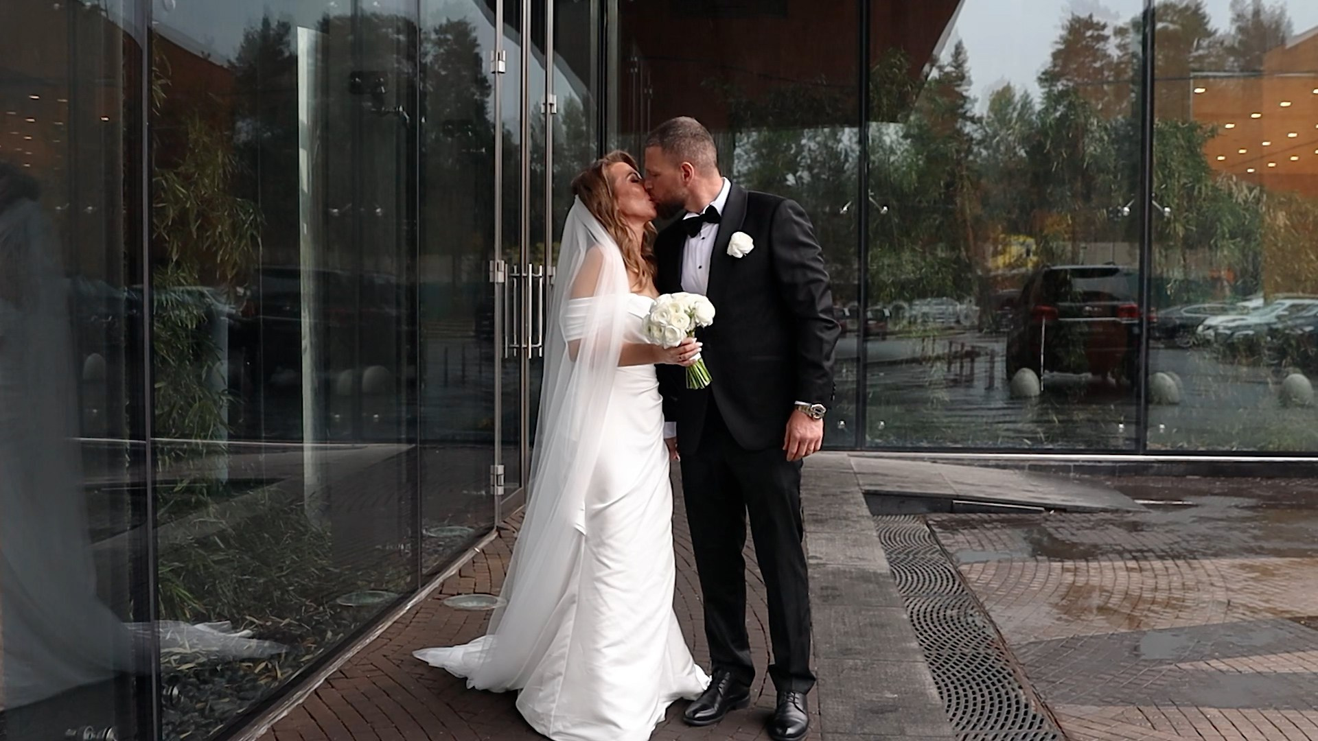 Свадебные клипы. Репортажная фото и видеосъемка в Москве под ключ