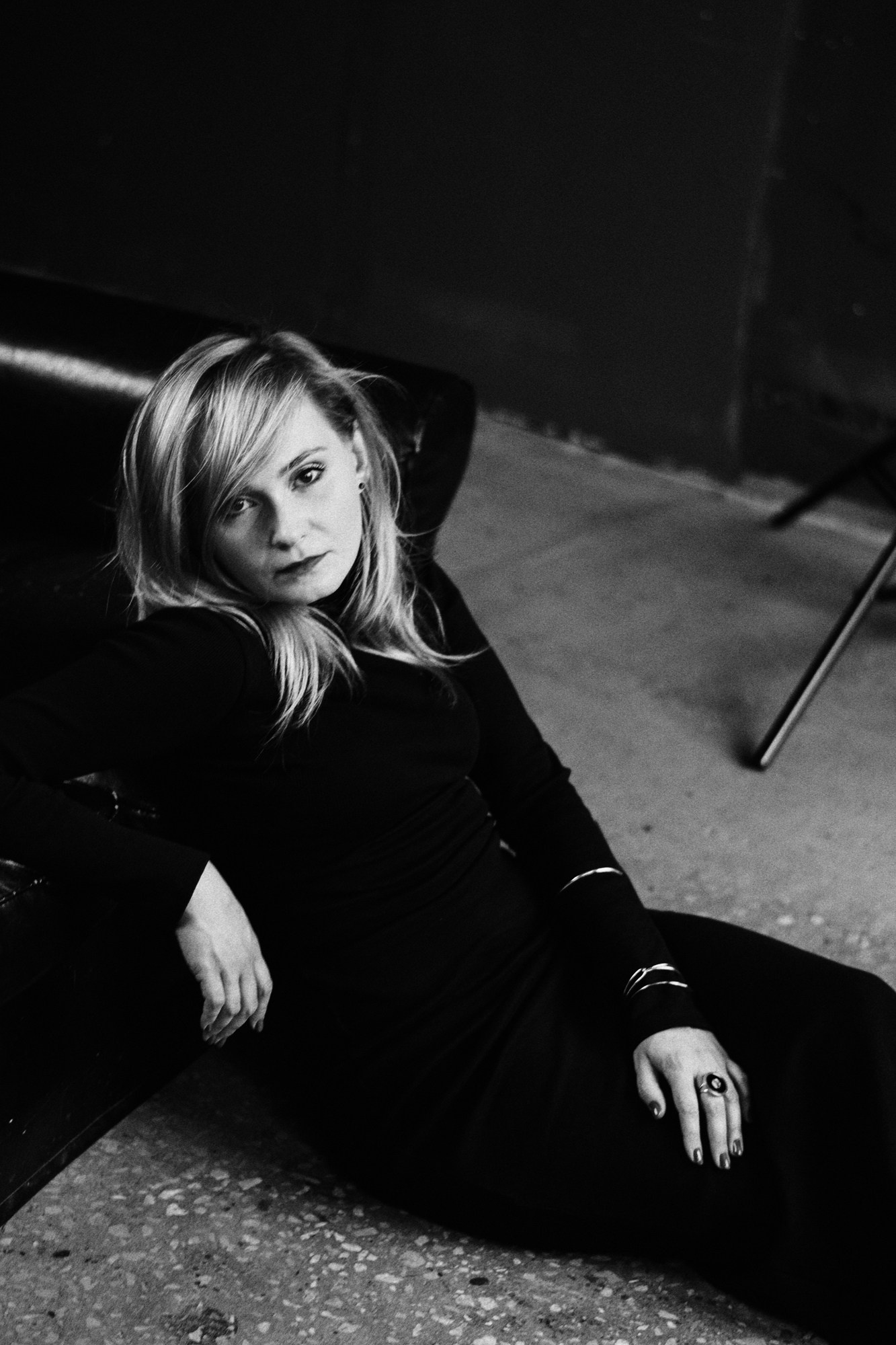 Стильный студийный фотограф в Тюмени | Авторский портрет и Нуар Дарья Мустафина. Портретный фотограф Тюмень Дарья Мустафина