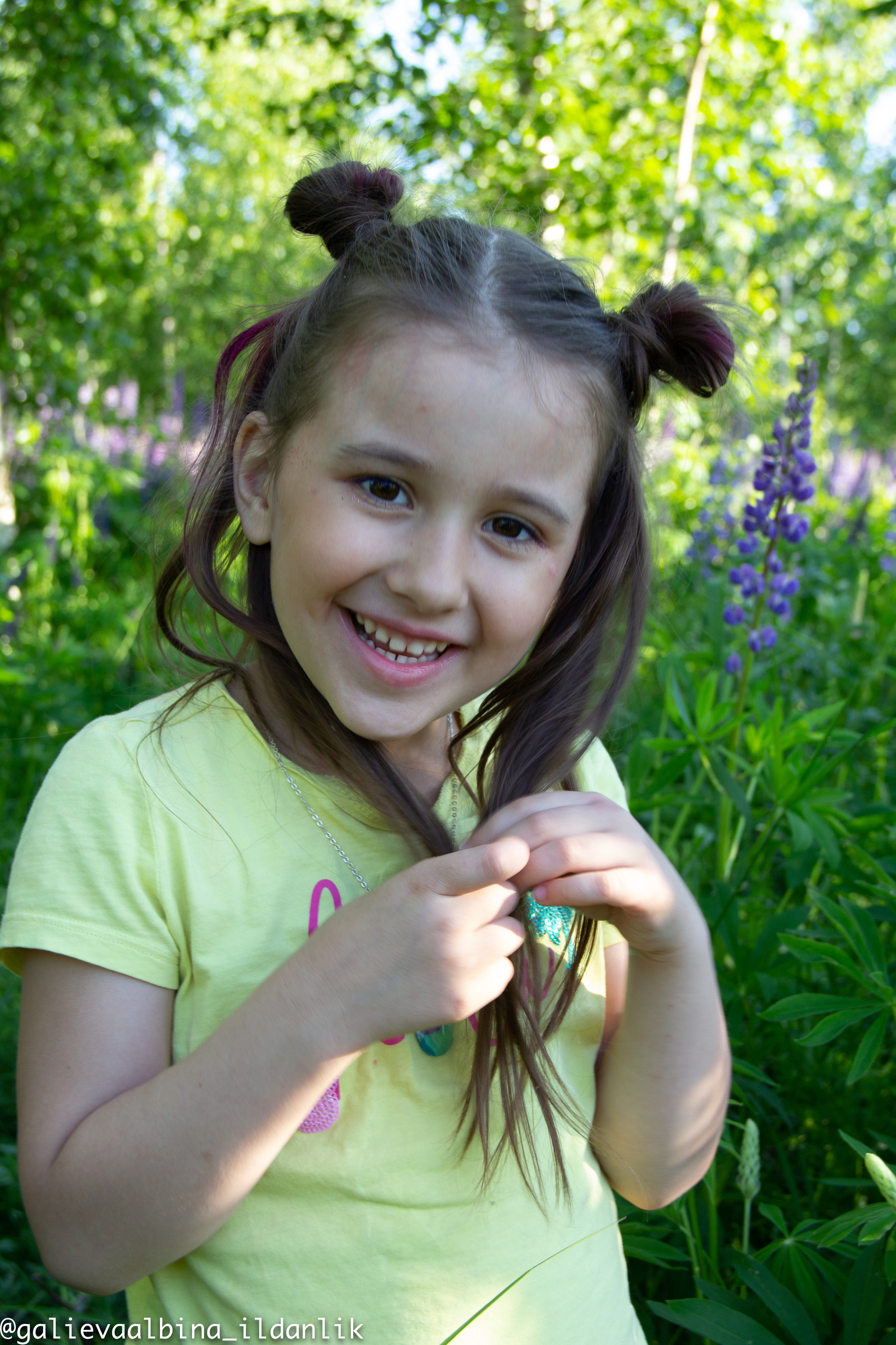 Люпины. ДИРЕКТОР МОДЕЛЬНОГО АГЕНТСТВА КАЗАНЬ