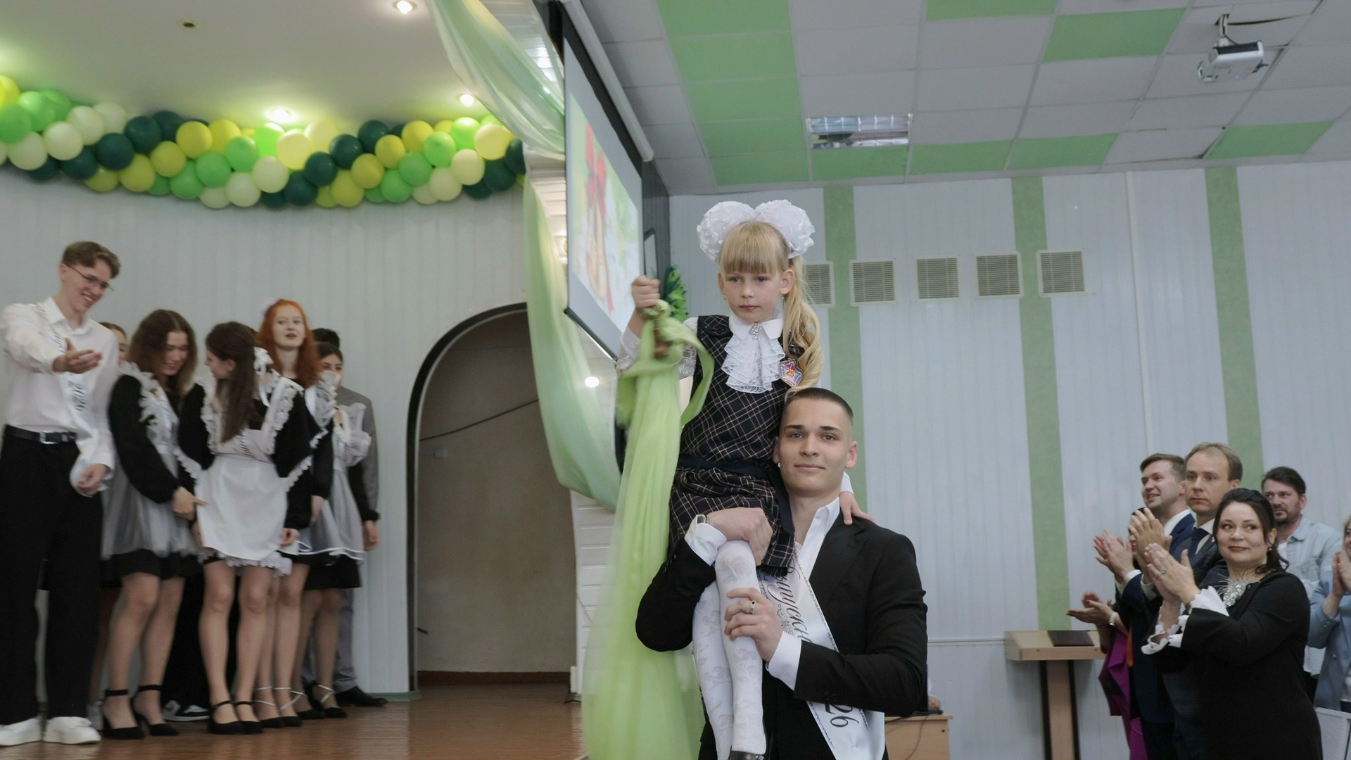 Последний звонок и выпускной, Лицей 25, г. Омск
