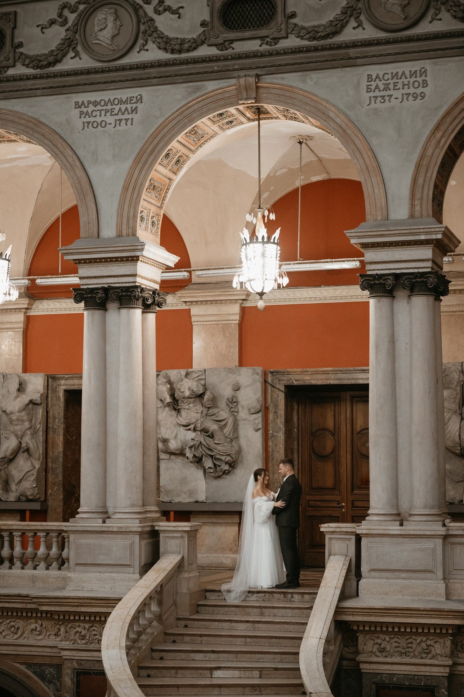 14 дворцов в Санкт-Петербурге для свадебной фотосессии в дождь. Свадебный фотограф в Санкт-Петербурге Венера Ахметова