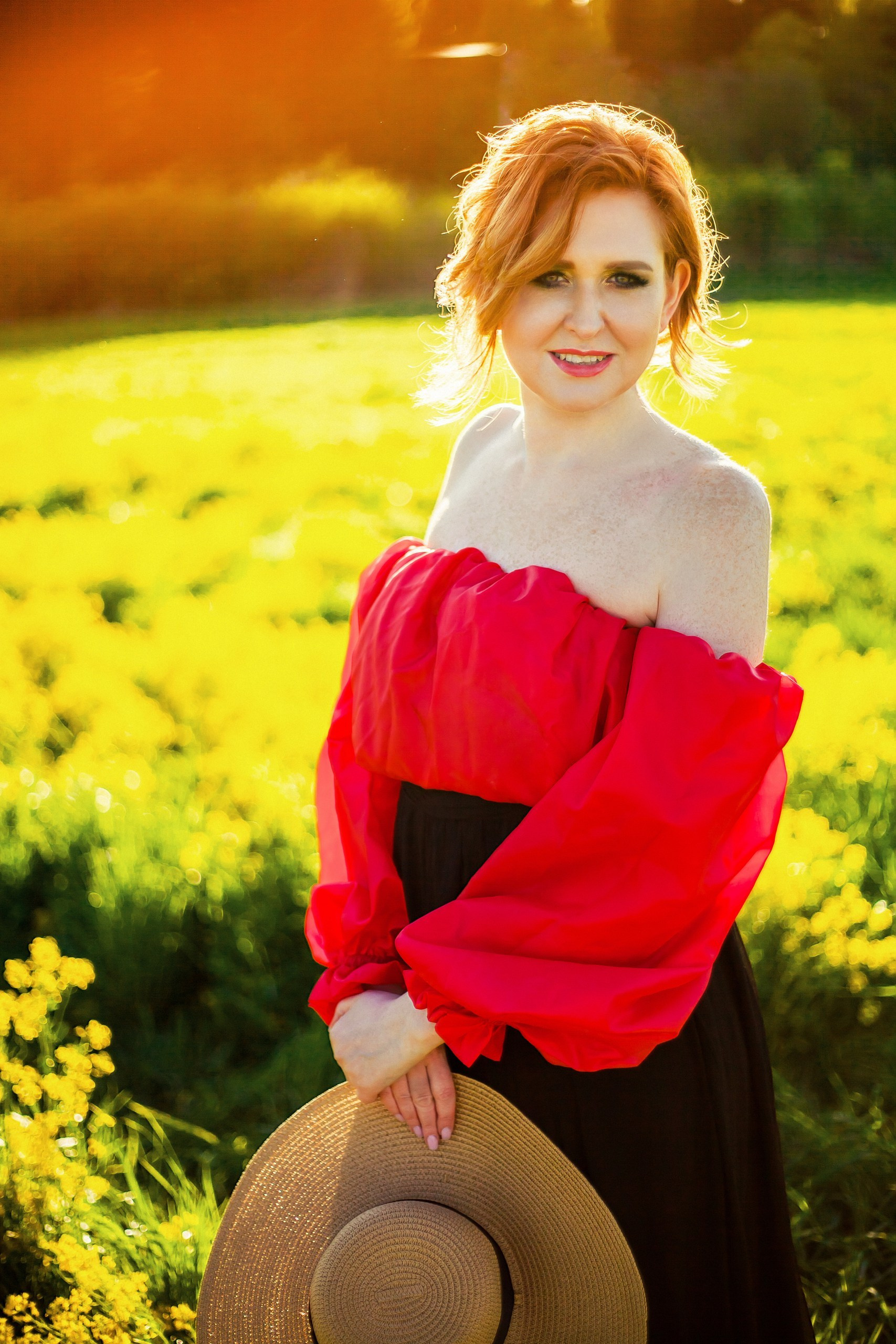 Силуэтные платья. Фотограф Ирина Богатырева