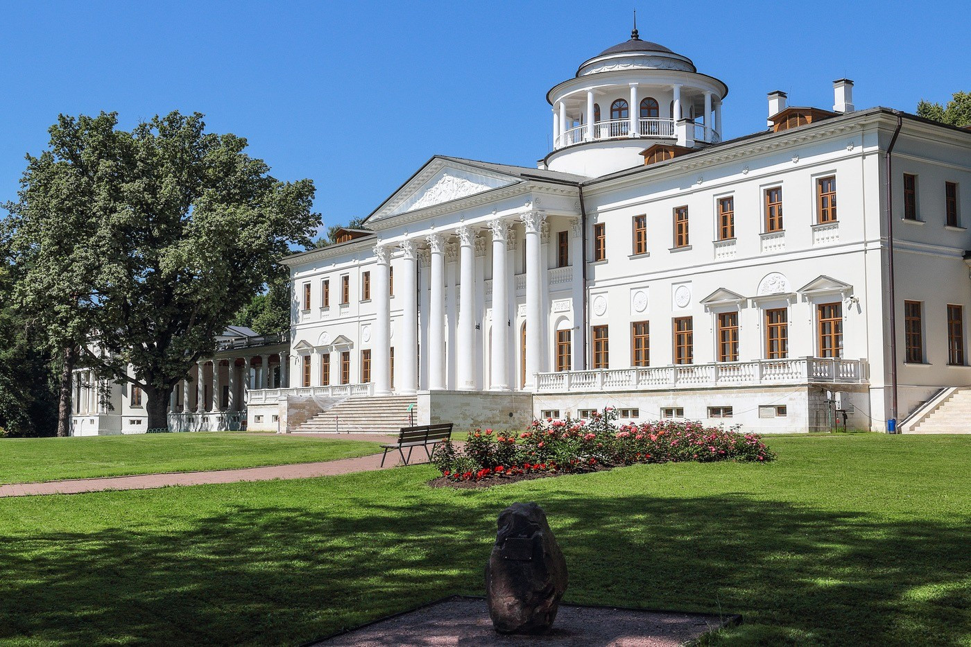 Лучшие места для свадебной съемки и прогулки в Москве. Часть 1. Свадебный видеограф в Москве Никонова Анна