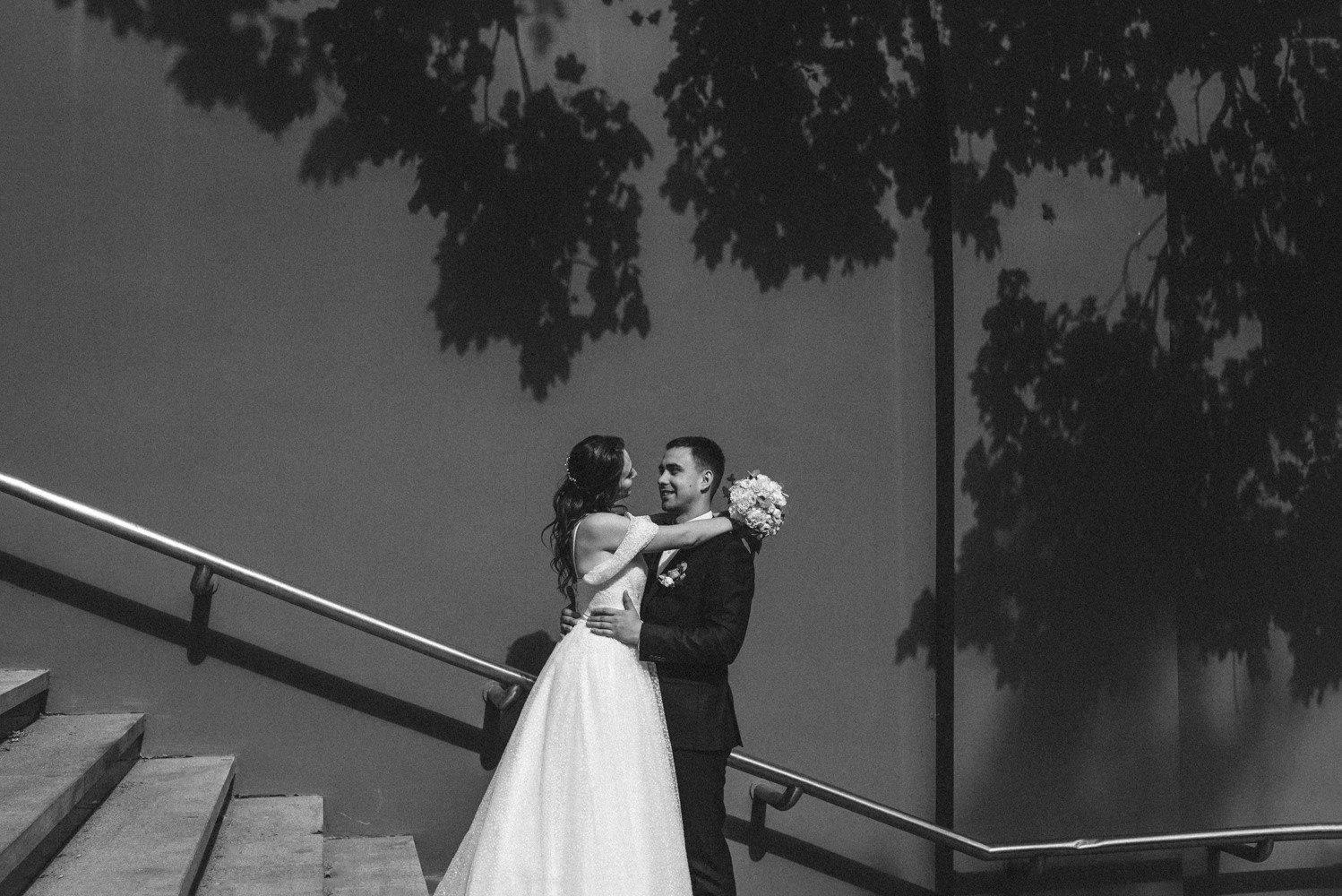 Свадебное фото молодоженов. Свадебный фотограф — фотограф на свадьбу в Воронеже — Свадебное фото