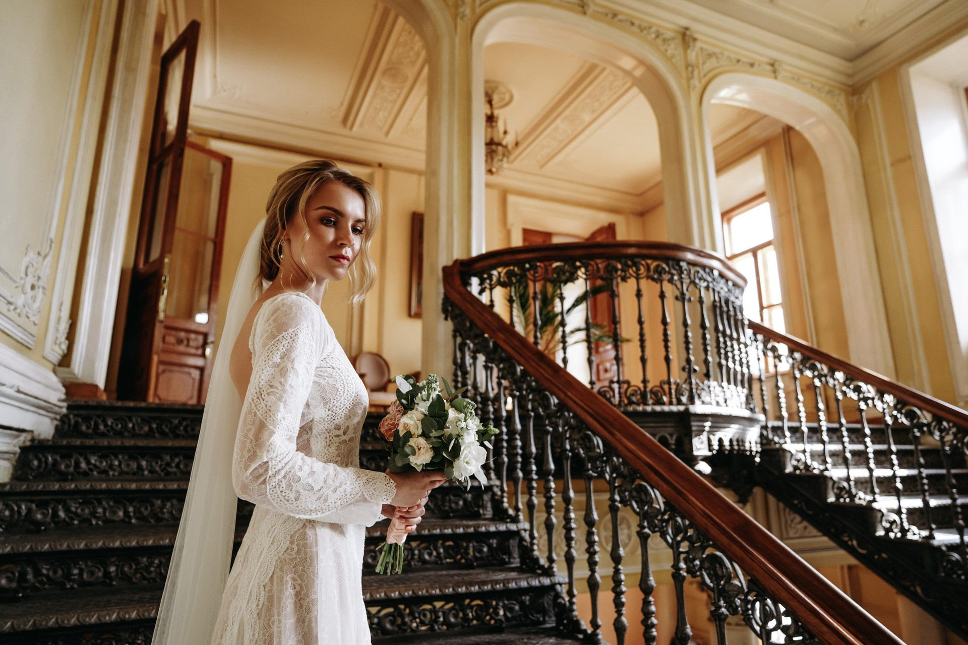 Фотостудии для свадебной фотосессии в Москве