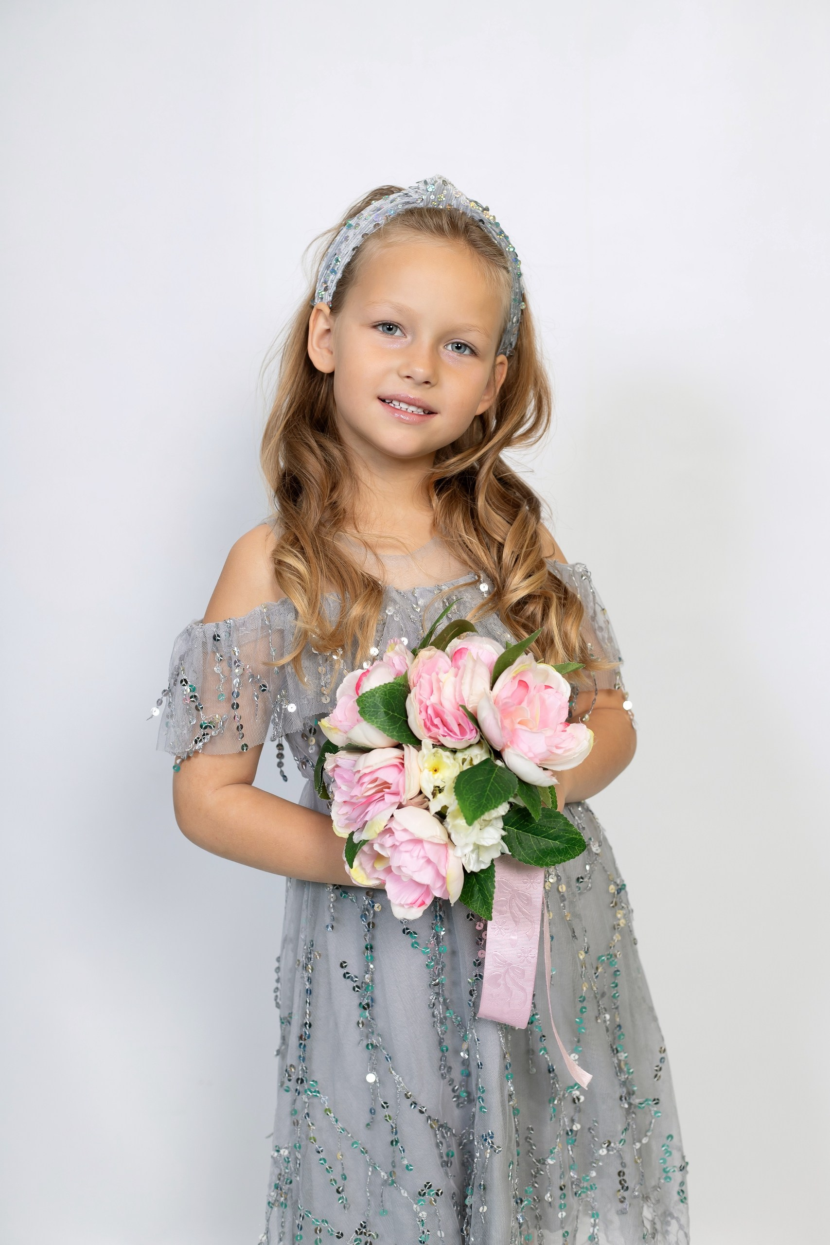 Акции и скидки от фотостудии. Выпускные альбомы. Фотостудия «Олеся»