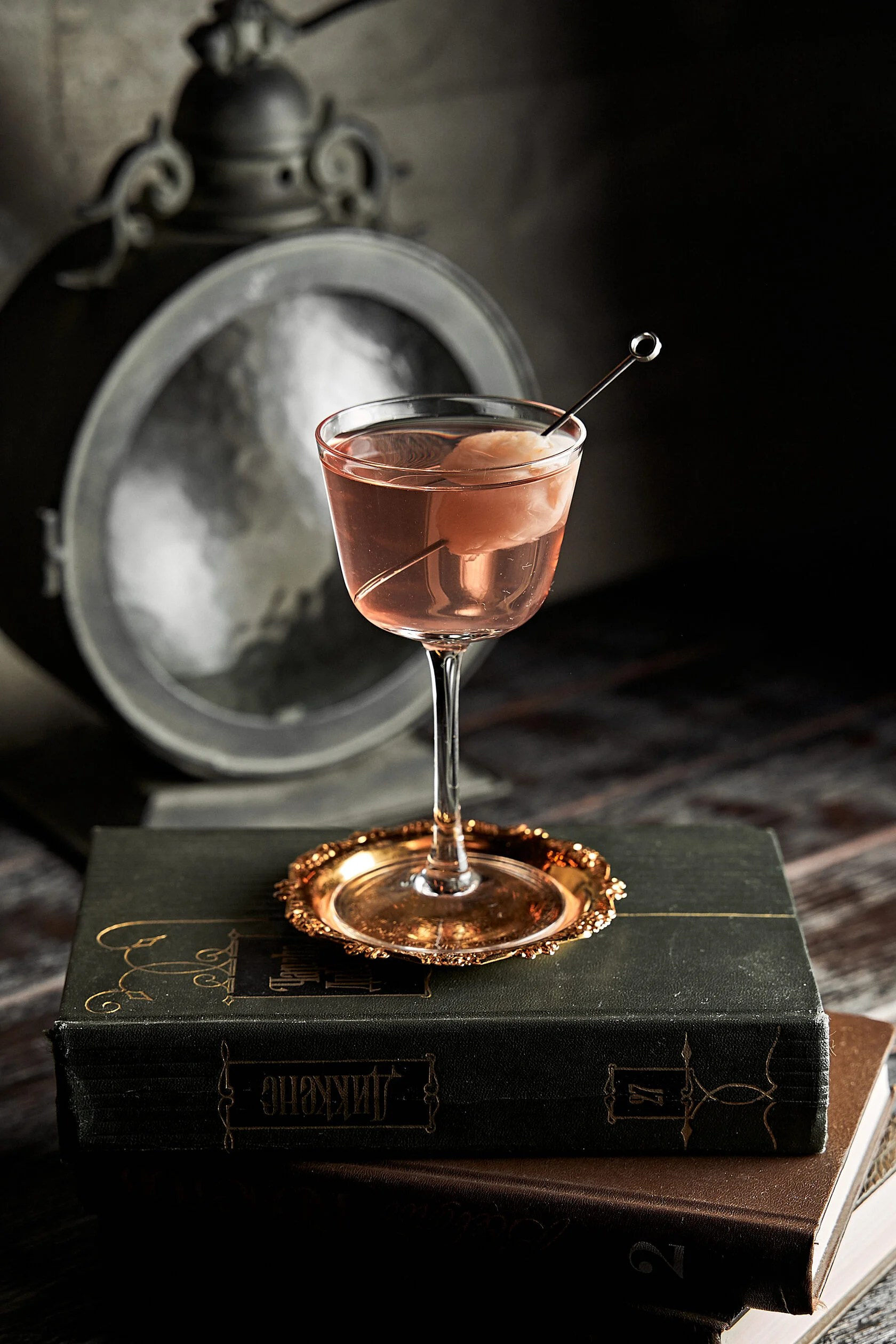 Лаундж-бар с авторской кухней. ВИЗУАЛЬНЫЙ КОНТЕНТ ДЛЯ ЭКСПЕРТОВ И БРЕНДОВ