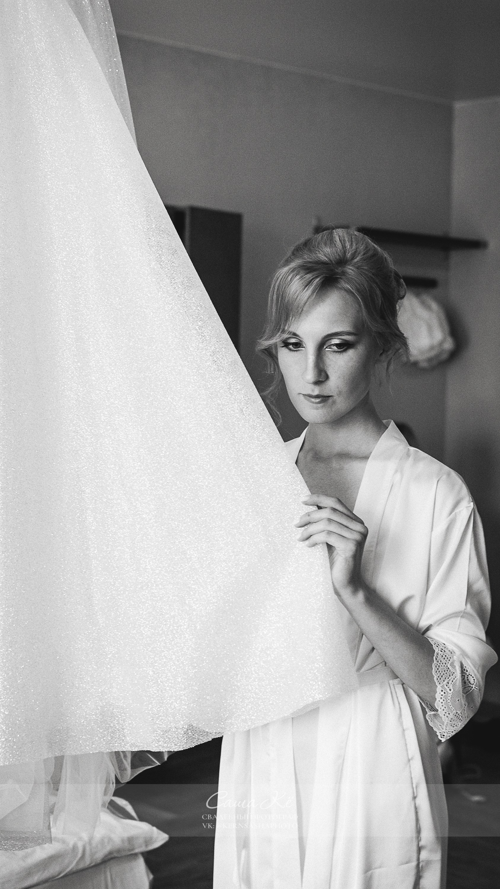 Волшебная фотосессия А&О около Оперного театра. Свадебный, семейный и event фотограф в Новосибирске и Новосибирской области Саша Кё