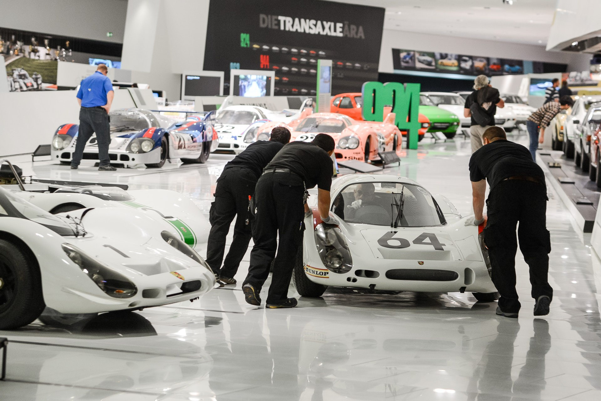 Музей Porsche в Штутгарте (2016 год). Репортажный фотограф в Минске. Алексей Матюшков