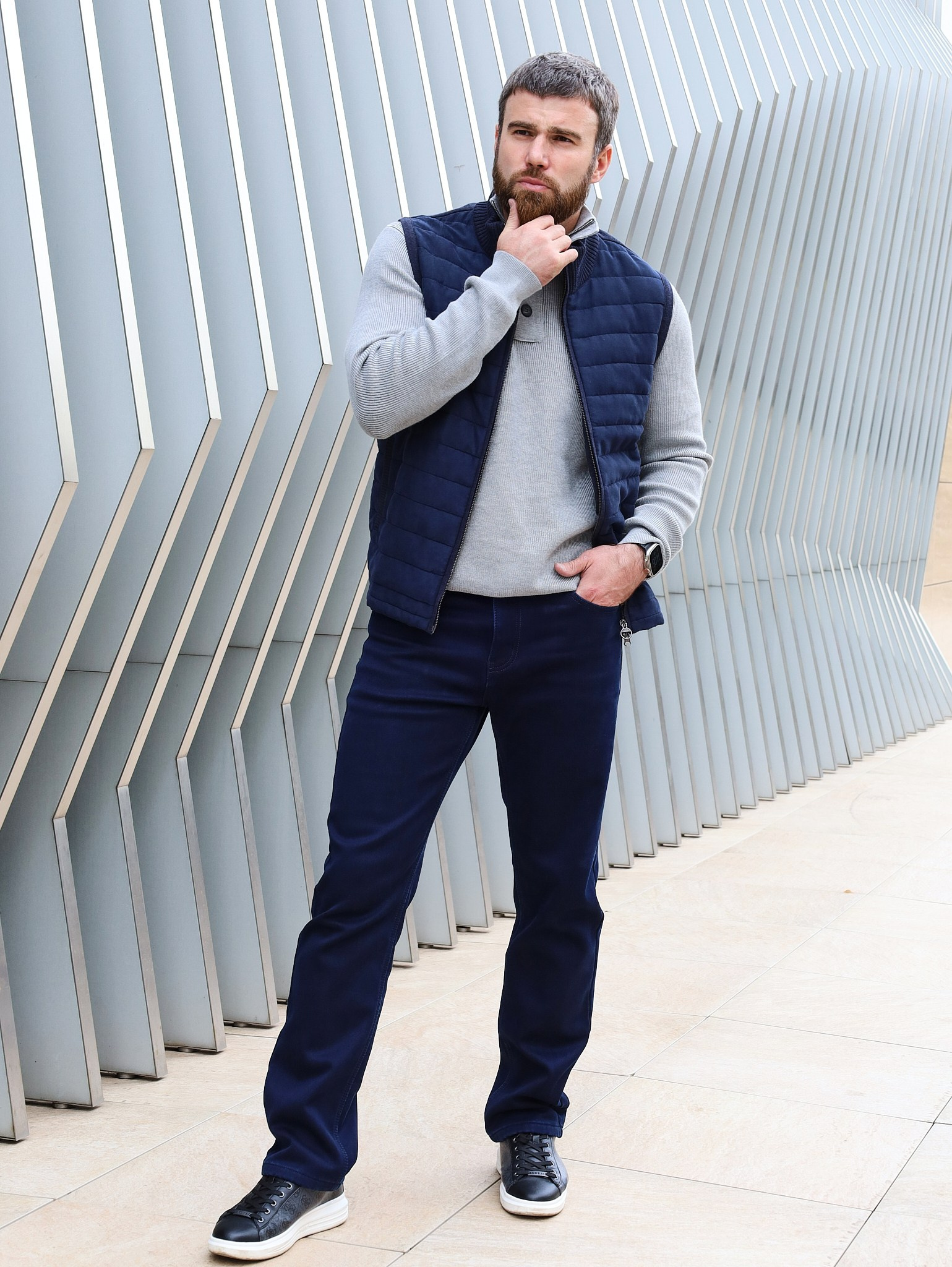 Профессиональная модельная фотосъемка для маркетплейса.