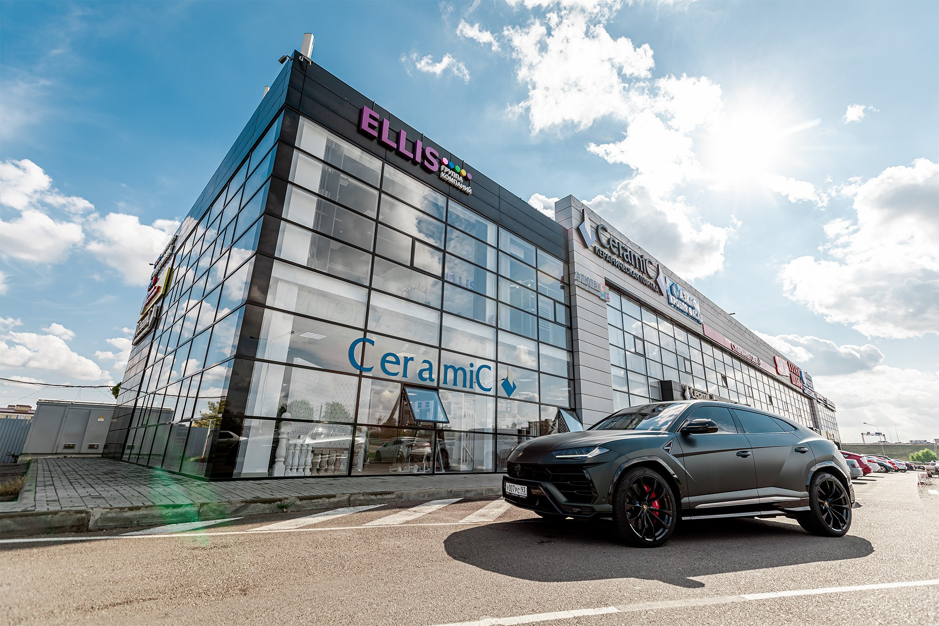 Бизнес должен быть стильным. Репортажный фотограф-портретист в Санкт-Петербурге Левон Сафарян