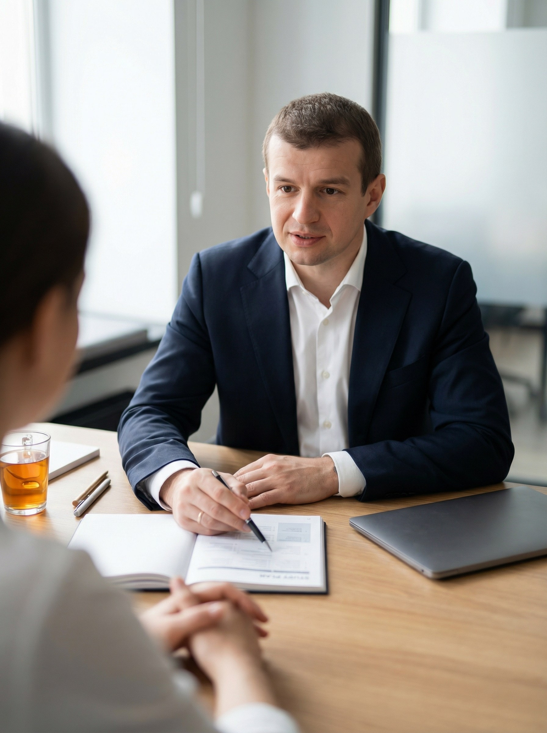 Съёмка и AI-контент для эксперта по китайскому: кейс личного бренда