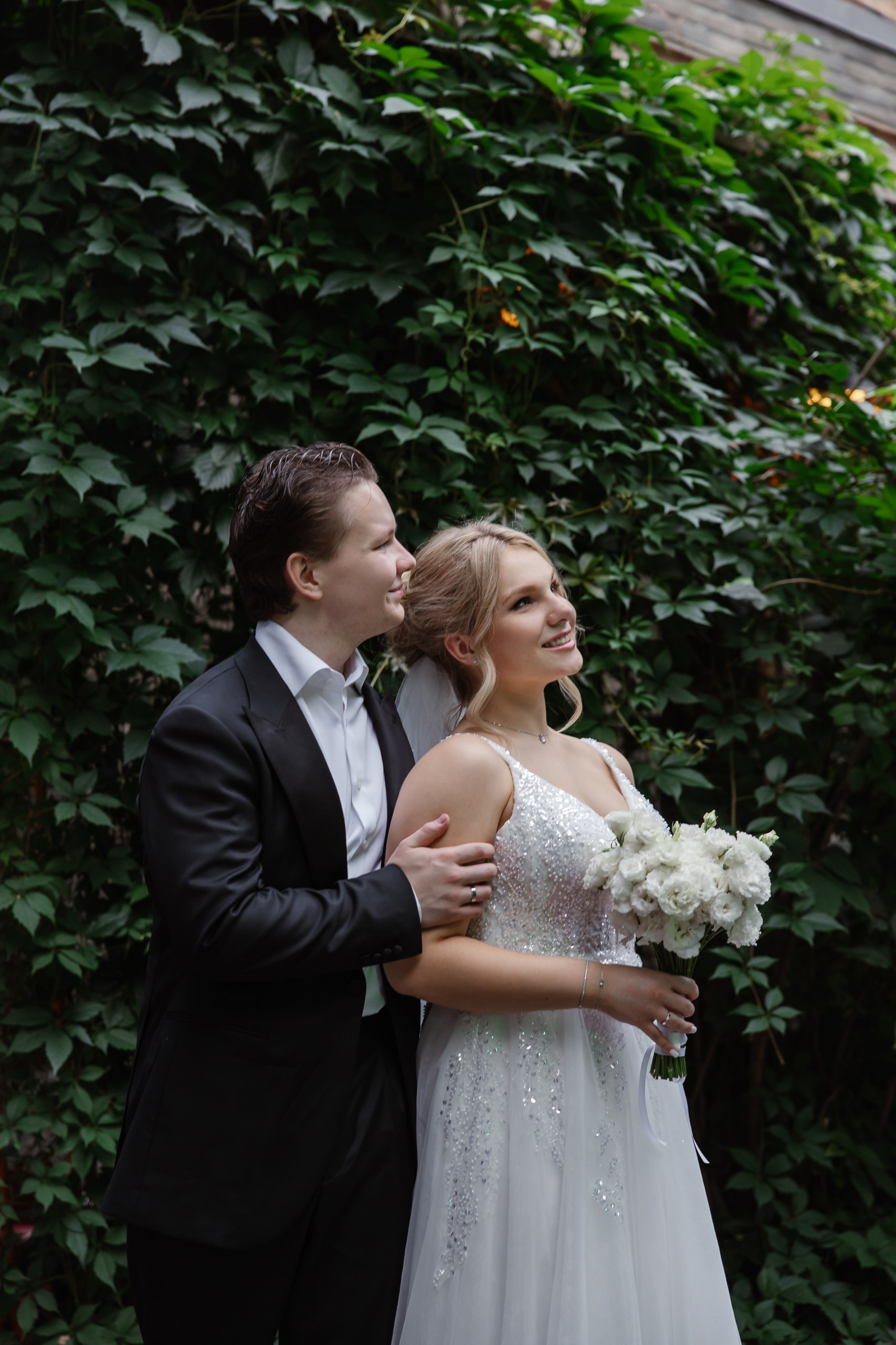 Свадьба до 100 тысяч рублей с гостями: реально ли? Полный гид по бюджетному торжеству. Фотограф, видеограф на свадьбу в Москве Никита Назаров