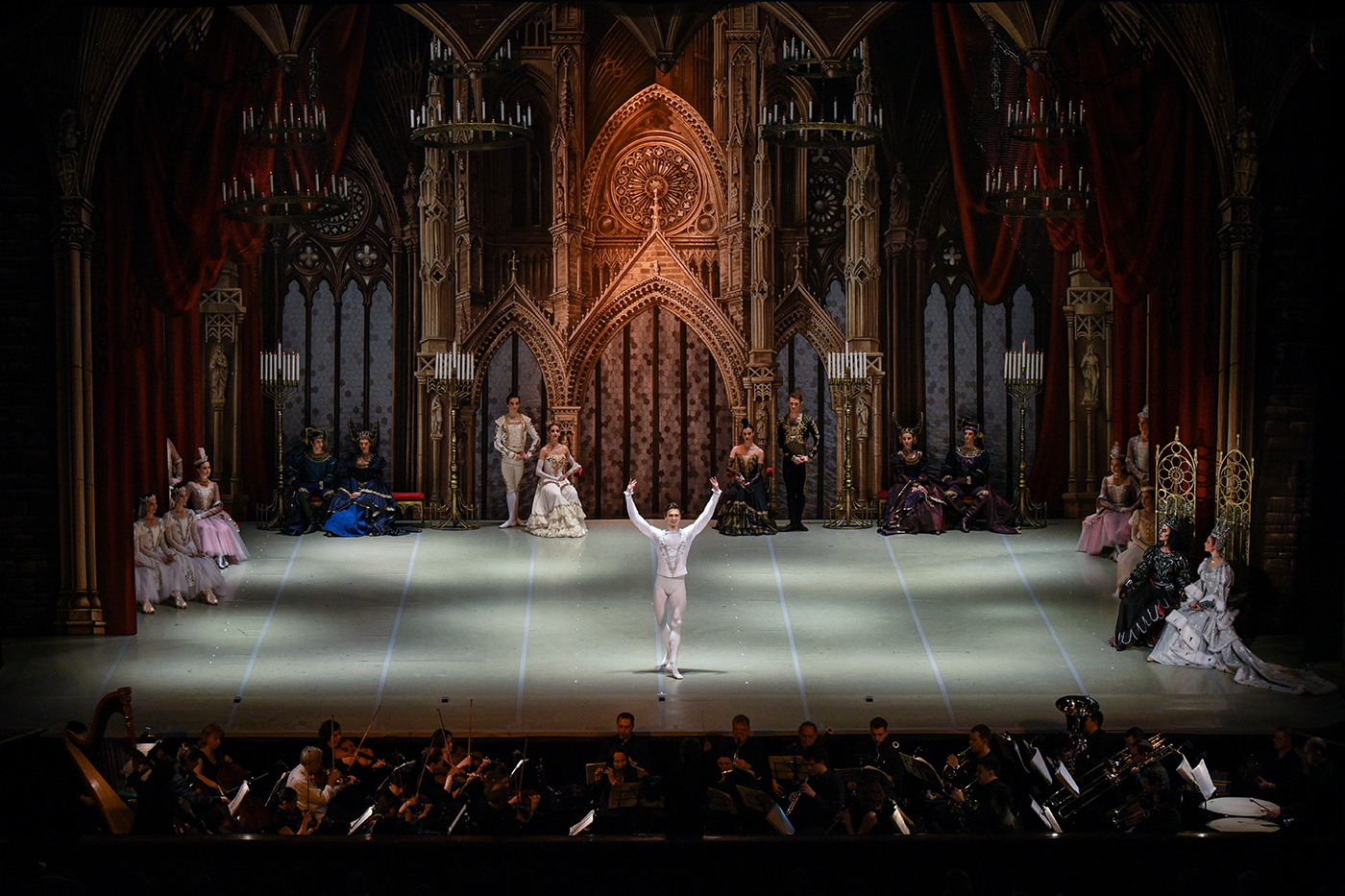 Лебединое озеро в Театре им. Ленсовета‎. Репортажный фотограф в Москве и Санкт-Петербурге Артем Лунев