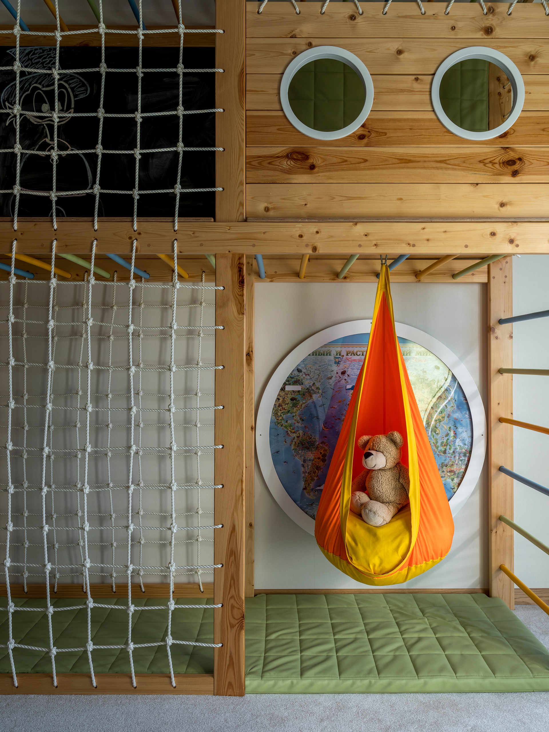 Спорткомплекс в детской комнате