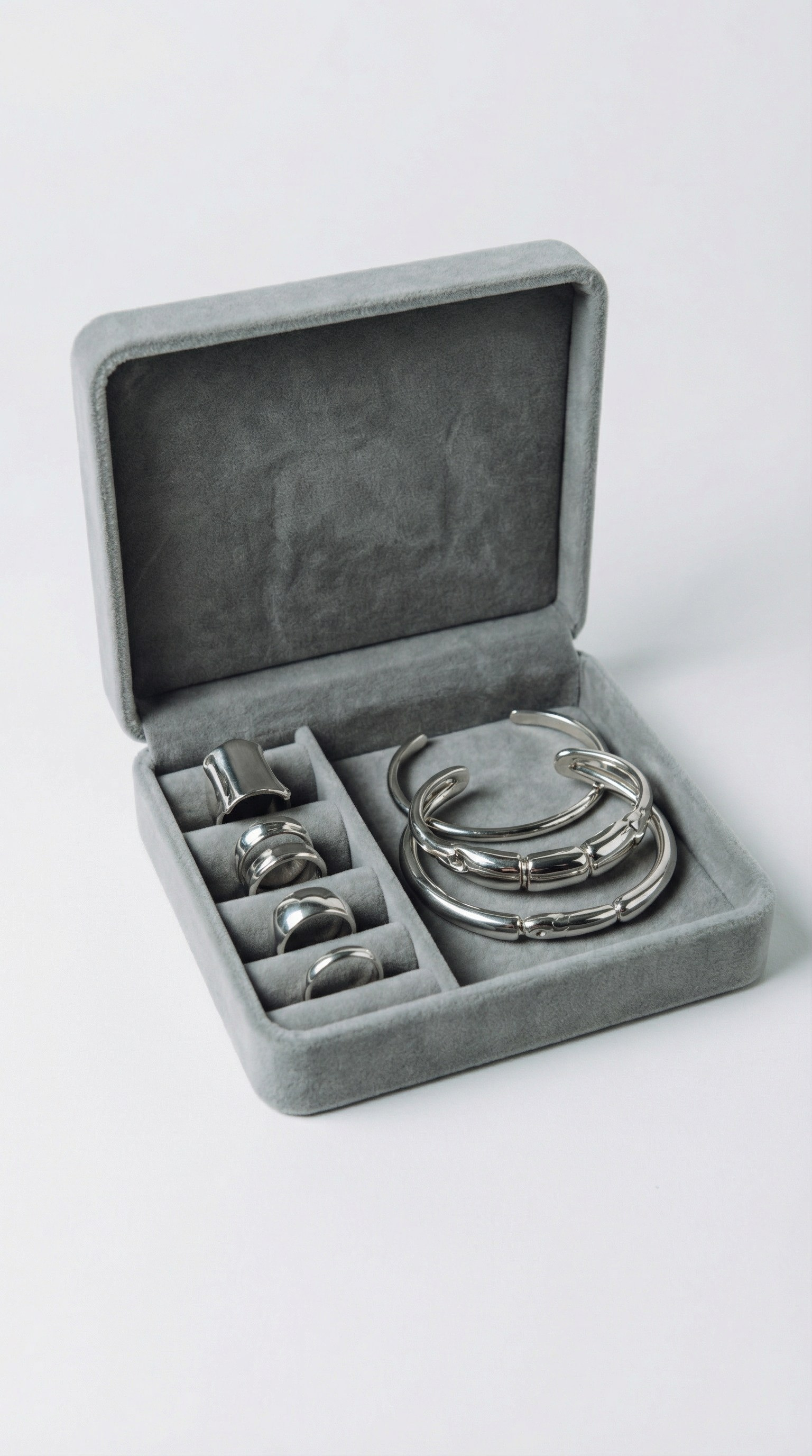 Услуги. ИИ-креатор, дизайн в нейросетях- AKKKIRA AI Design