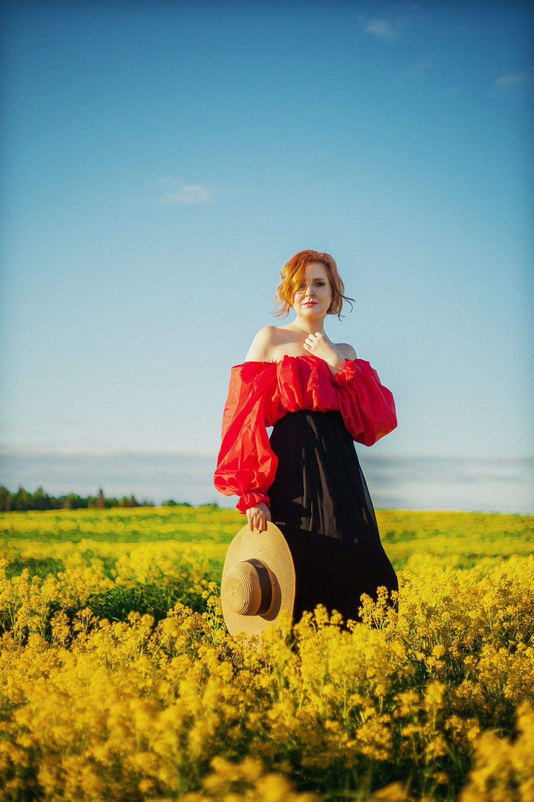 Силуэтные платья. Фотограф Ирина Богатырева