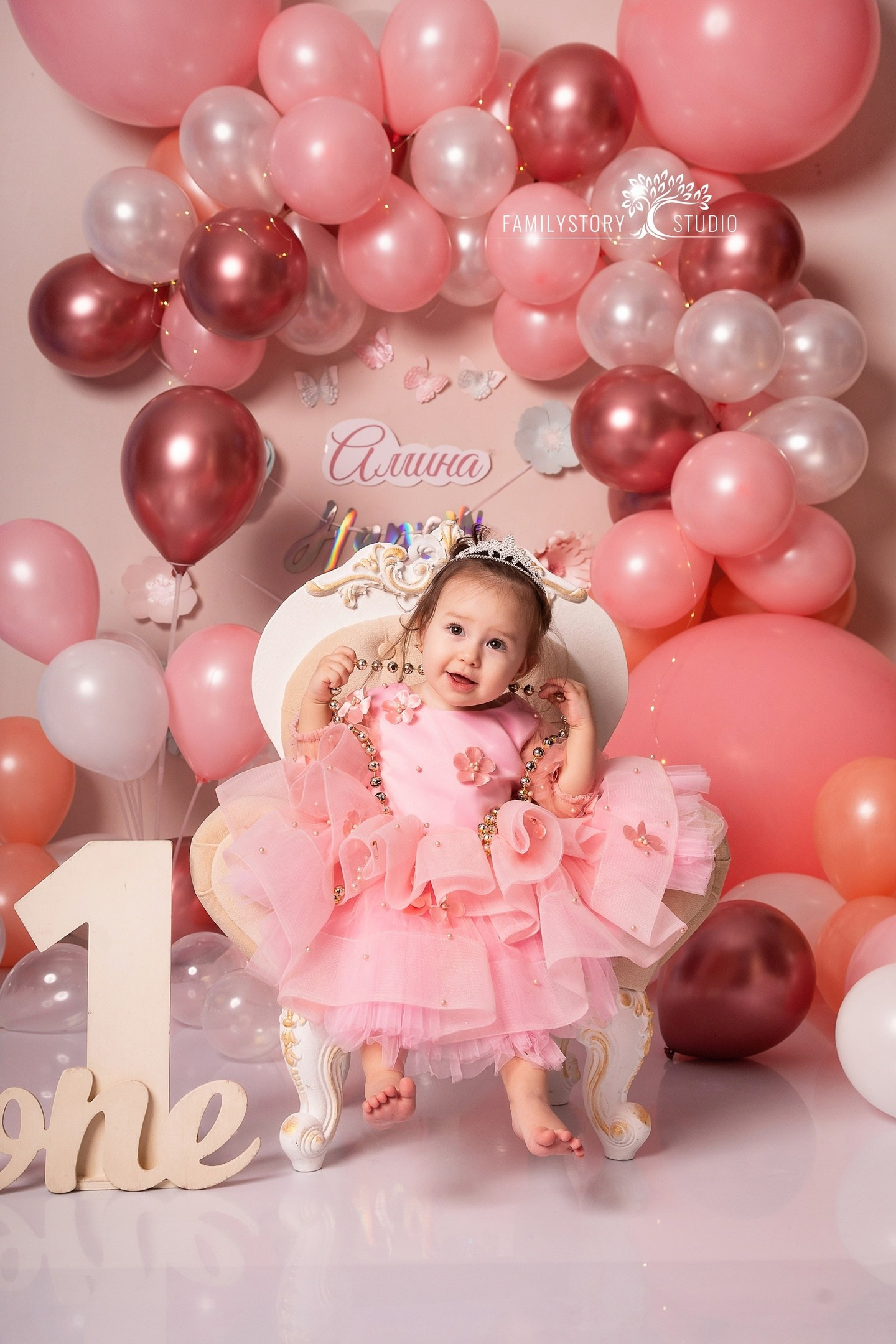 ФОТОГРАФ НА ГОДИК, БЕРЕМЕННОСТИ, НОВОРОЖДЕННЫХ, КРЕЩЕНИЯ МОСКВА