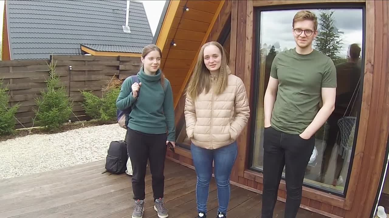 Загородный дом для отдыха на майские праздники с баней, уличным чаном на 6 человек - забронировать. Коттедж А-фрейм с баней и уличным чаном в Подмосковье - в аренду для отдыха