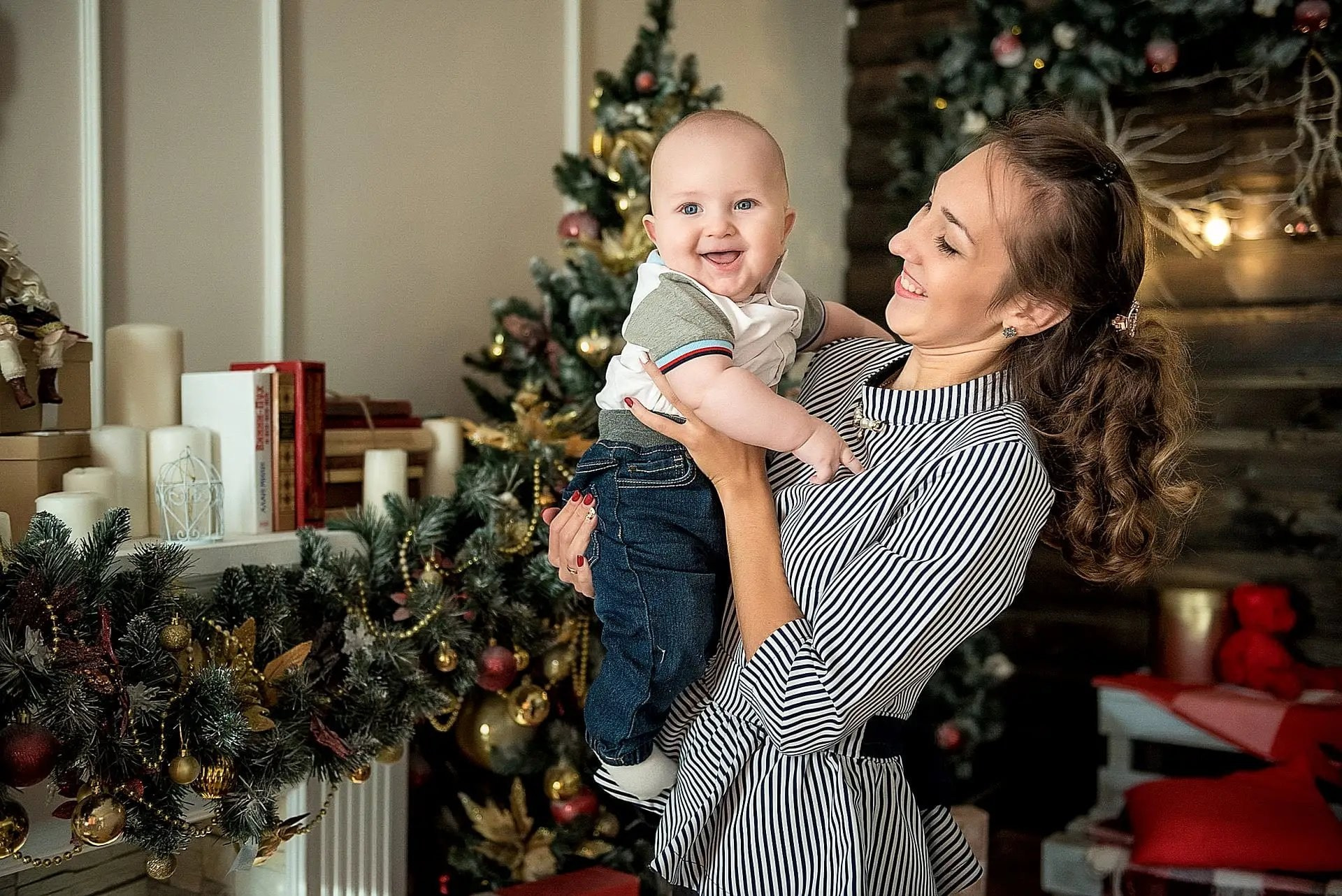 Создайте волшебные воспоминания с семейной новогодней фотосессией в Ростове на Дону