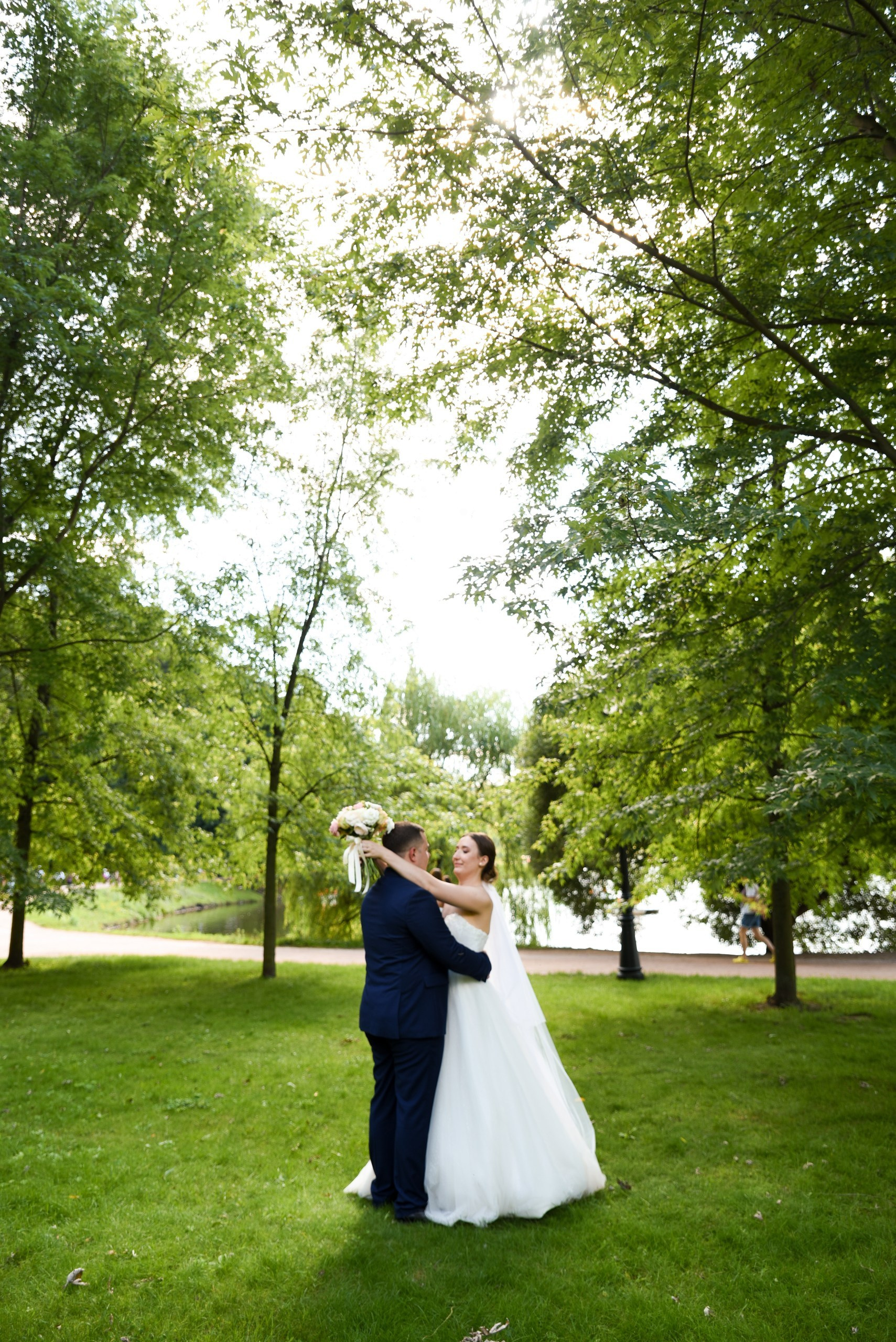 Ведущий праздников с хорошими отзывами Москва. Ведущий Эмиль Тайматов в Москве и Московской области