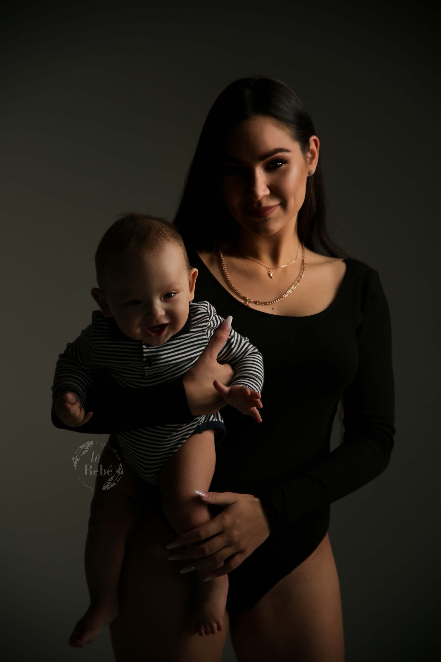 #фотосессия #фотографекатеринбург #dmitrieva_96 #дмитриевакатеринафотограф#семейныйфотографекб #катядмитриеваекб  #фотографноворожденныхекб #фотосессиявстудииекб #екатеринбург #екамама #детиэтосчастье