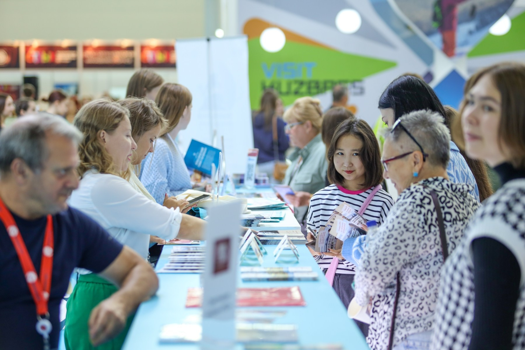 Съёмка стенда на выставке. Фотограф на мероприятие в Москве Марик