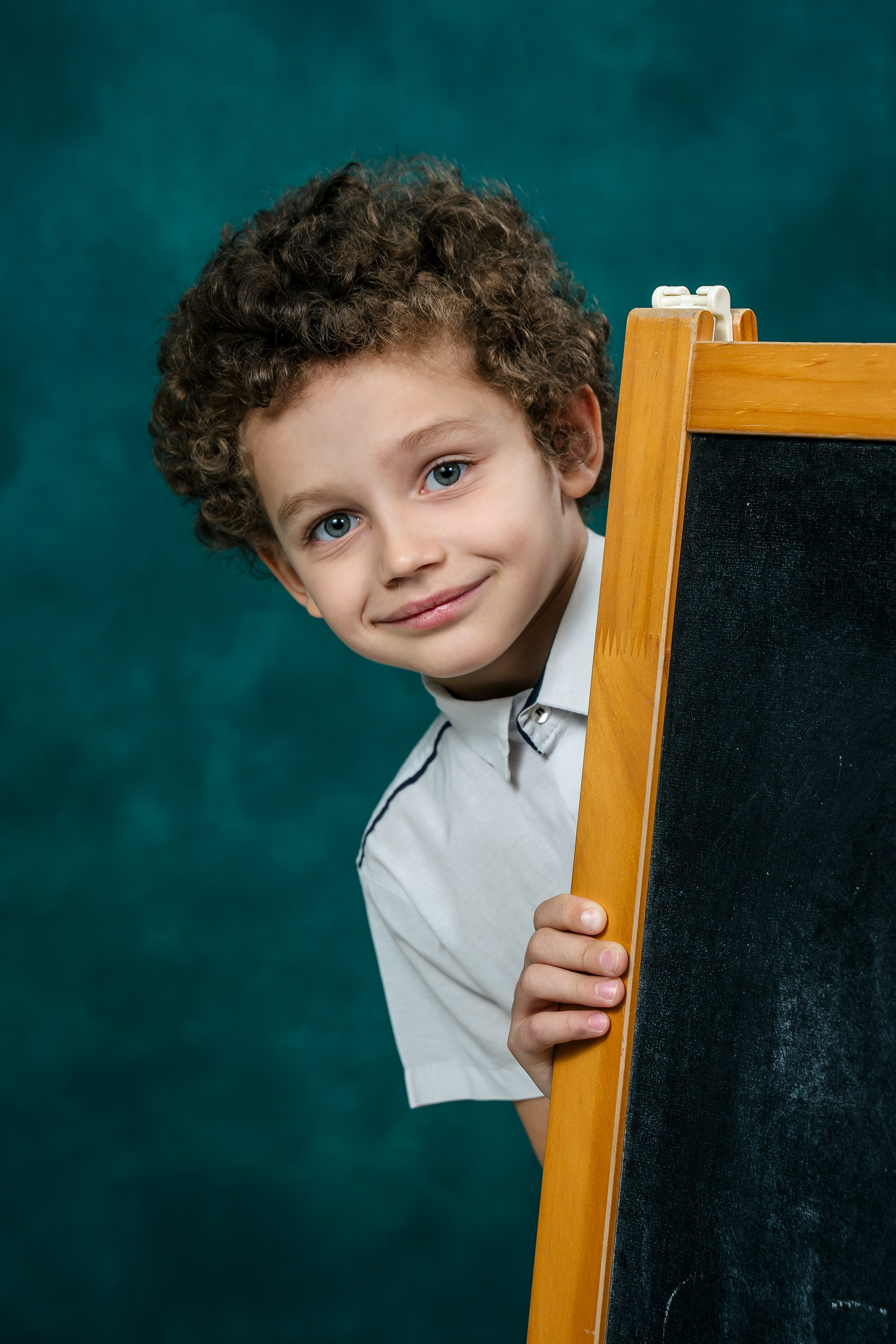 Выпускные альбомы, школьные фотосессии в городе Новороссийске