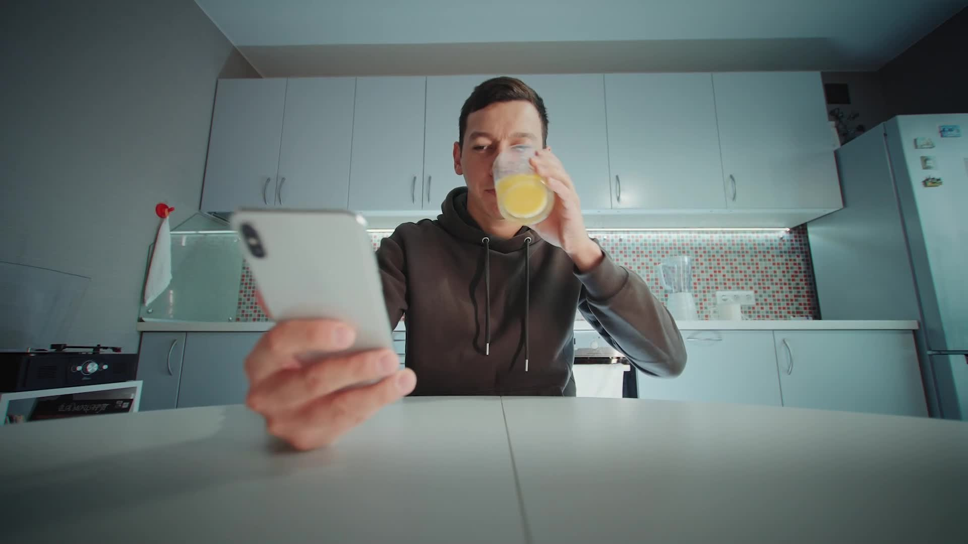 Макс Скрябин — Режиссер рекламы и кино (Branded doc): Портфолио