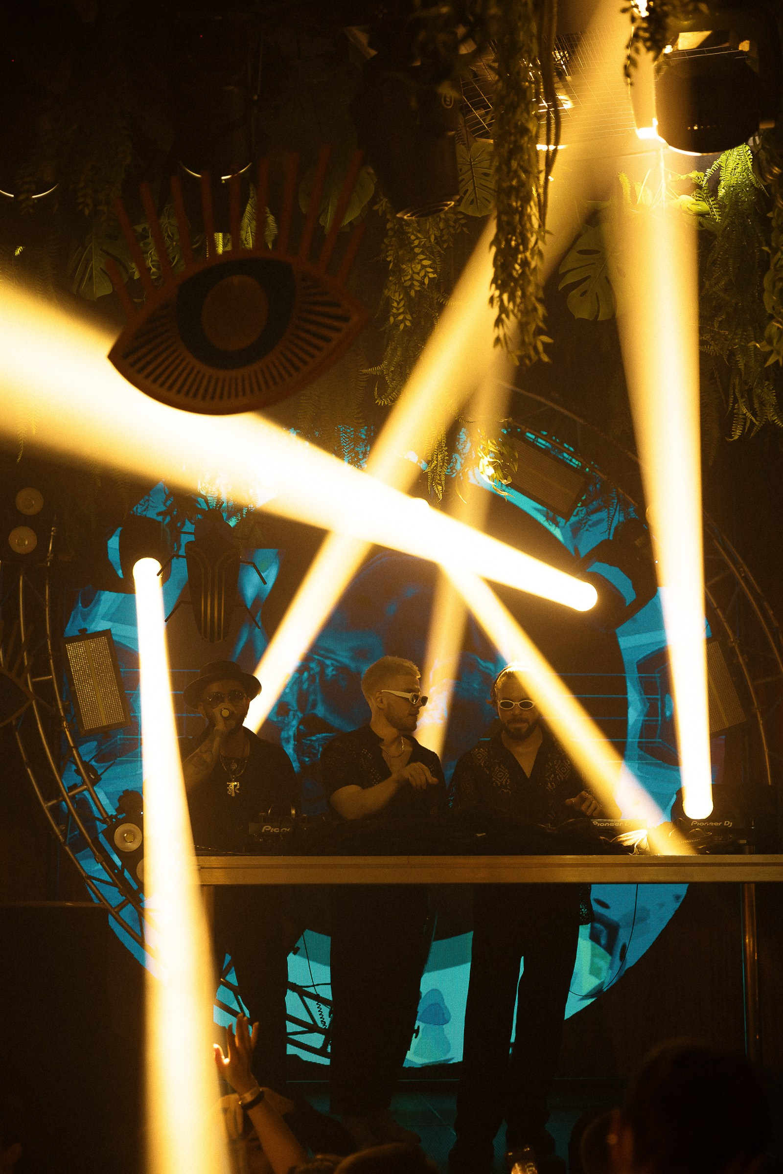 Фотограф на вечеринку спб. VERSLIBRE | Свадебный и репортажный фотограф в Санкт-Петербурге, Москве, и Поволжье