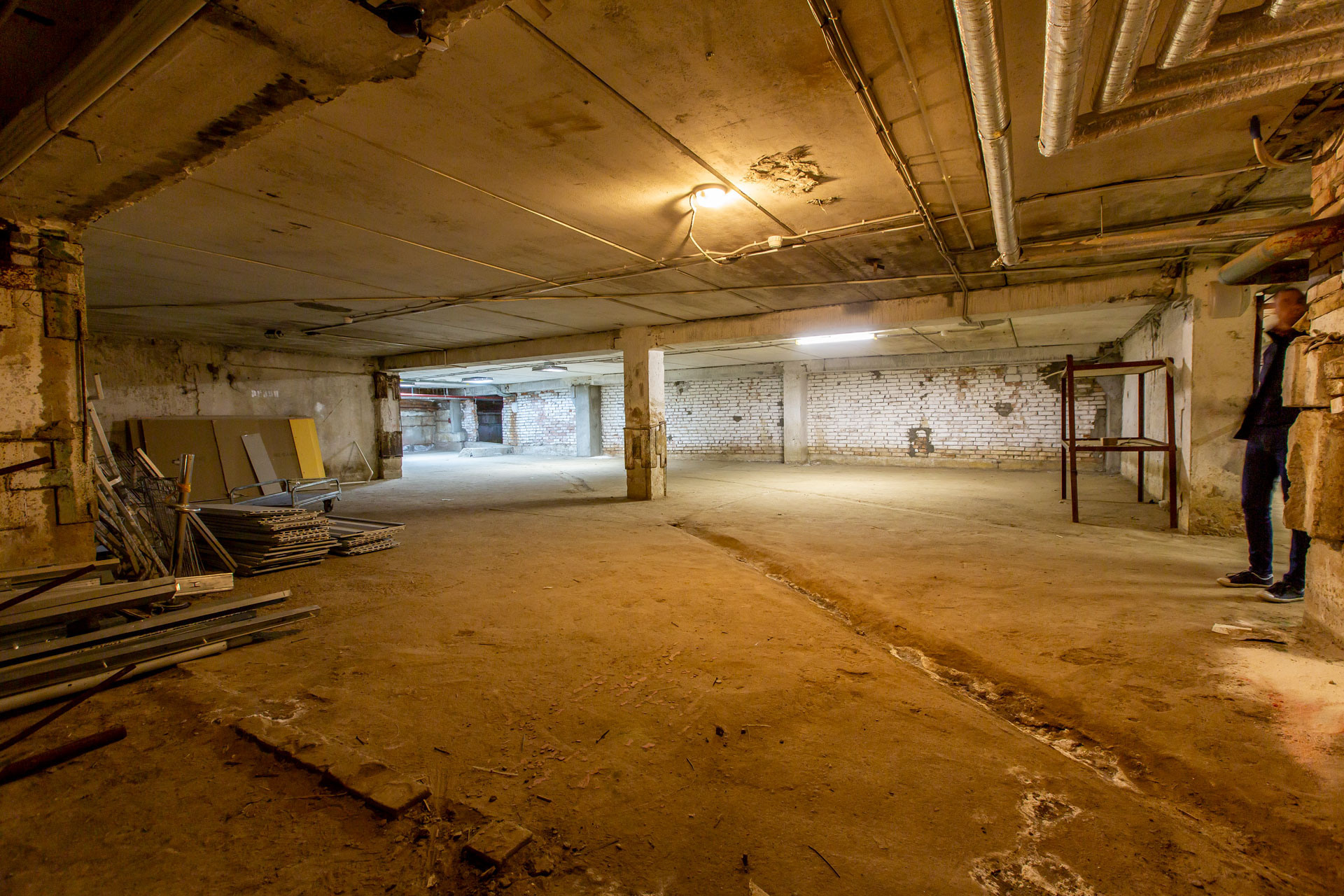 Лента. Коммерческая недвижимость в Санкт-Петербурге