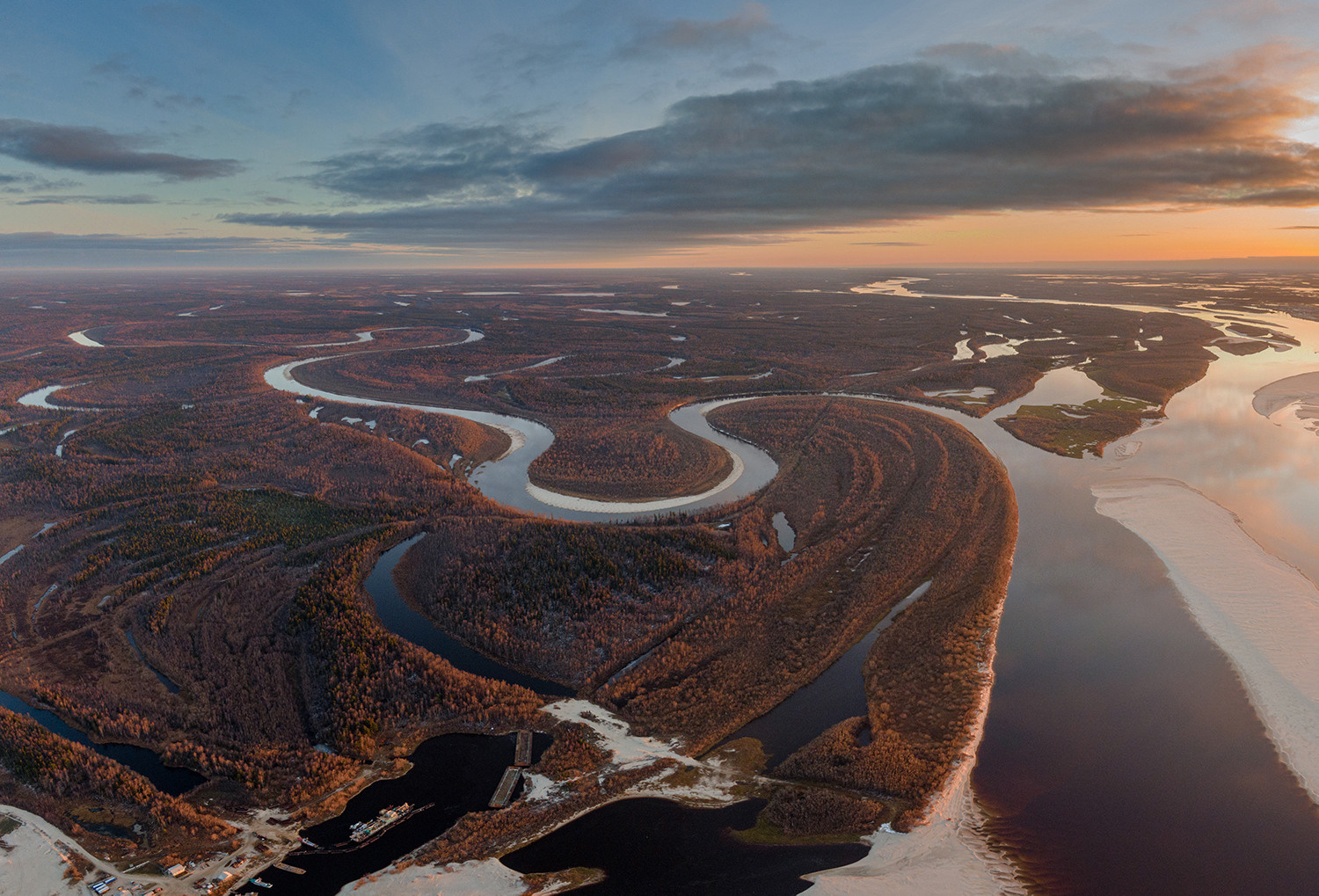 Уренгой. 42clicks|||Студия видео и фотосъёмки