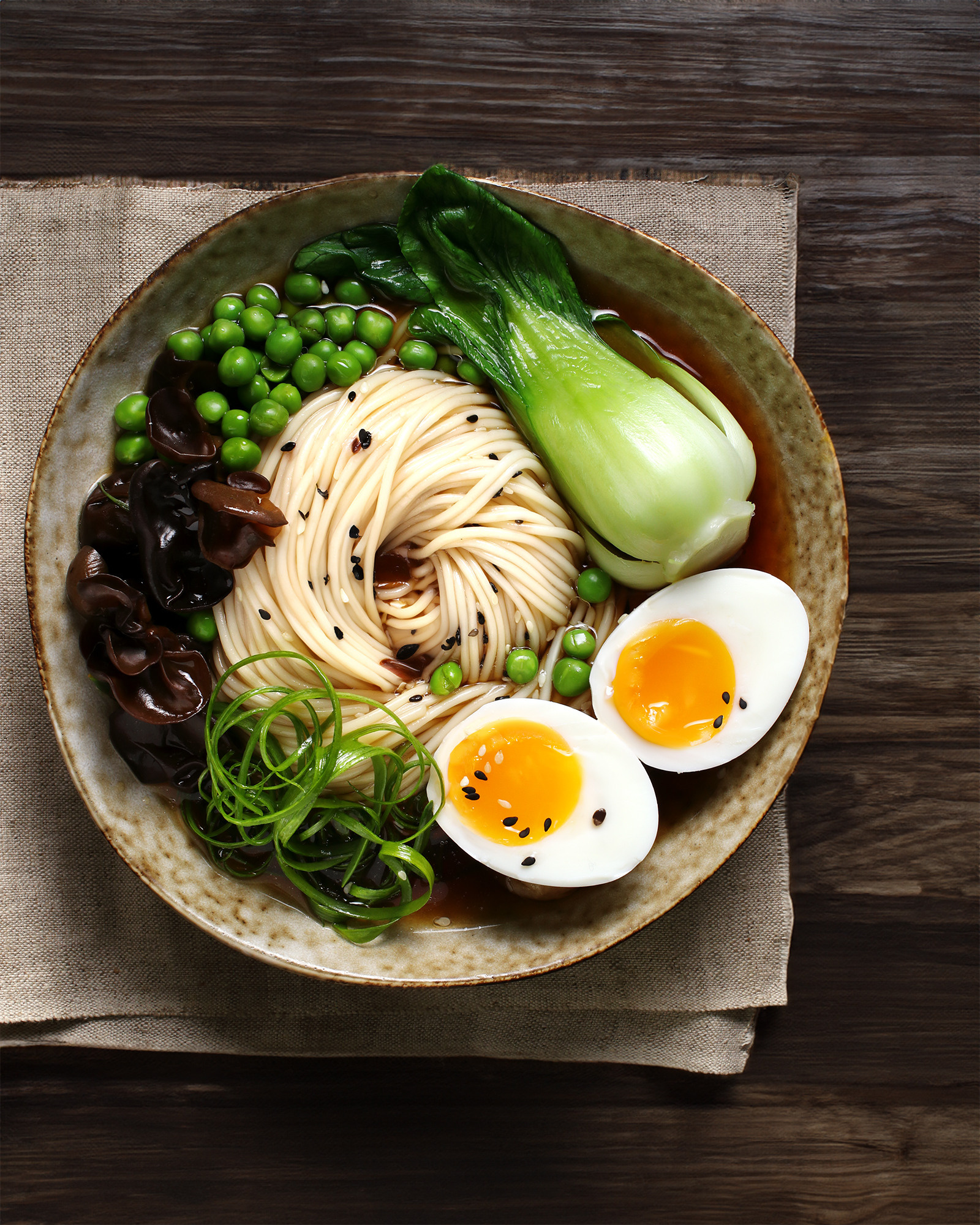 фуд-фото азиатской кухни, фудстайлинг