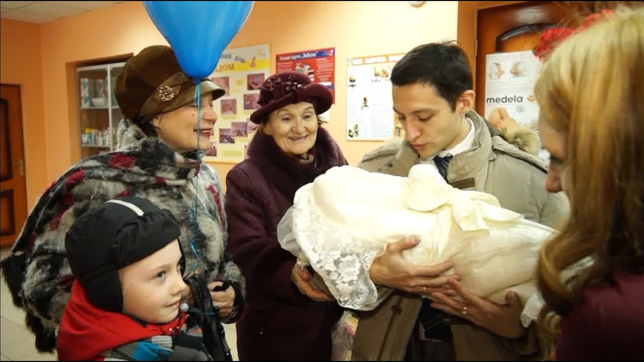 Выписка из роддома: фото-видеоуслуги