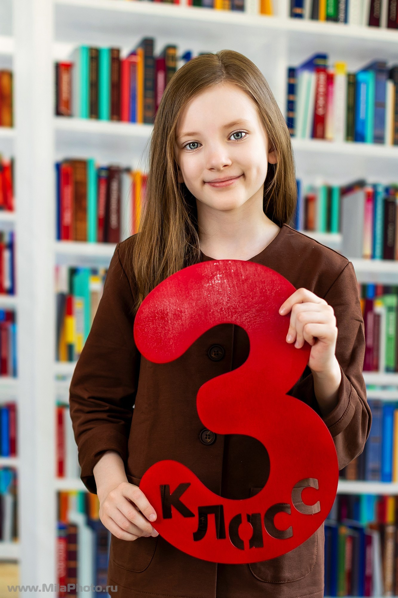 Выпускные альбомы с оживающими фотографиями. Фотограф и видеограф Москва. Свадебный фотограф, видеограф. Выпускные альбомы. Оживающие альбомы