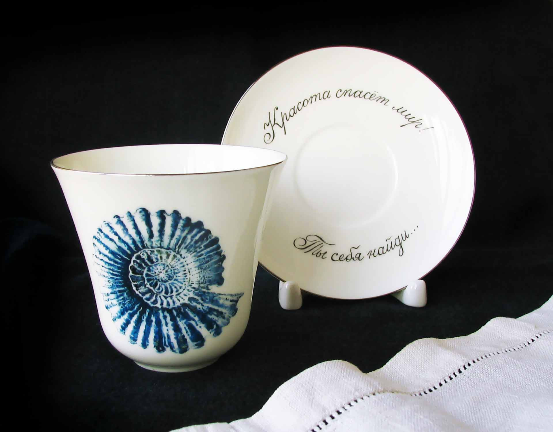 Кофейная пара «Санкт-Петербург» костяной фарфор. Роспись фарфора в Санкт-Петербурге 
