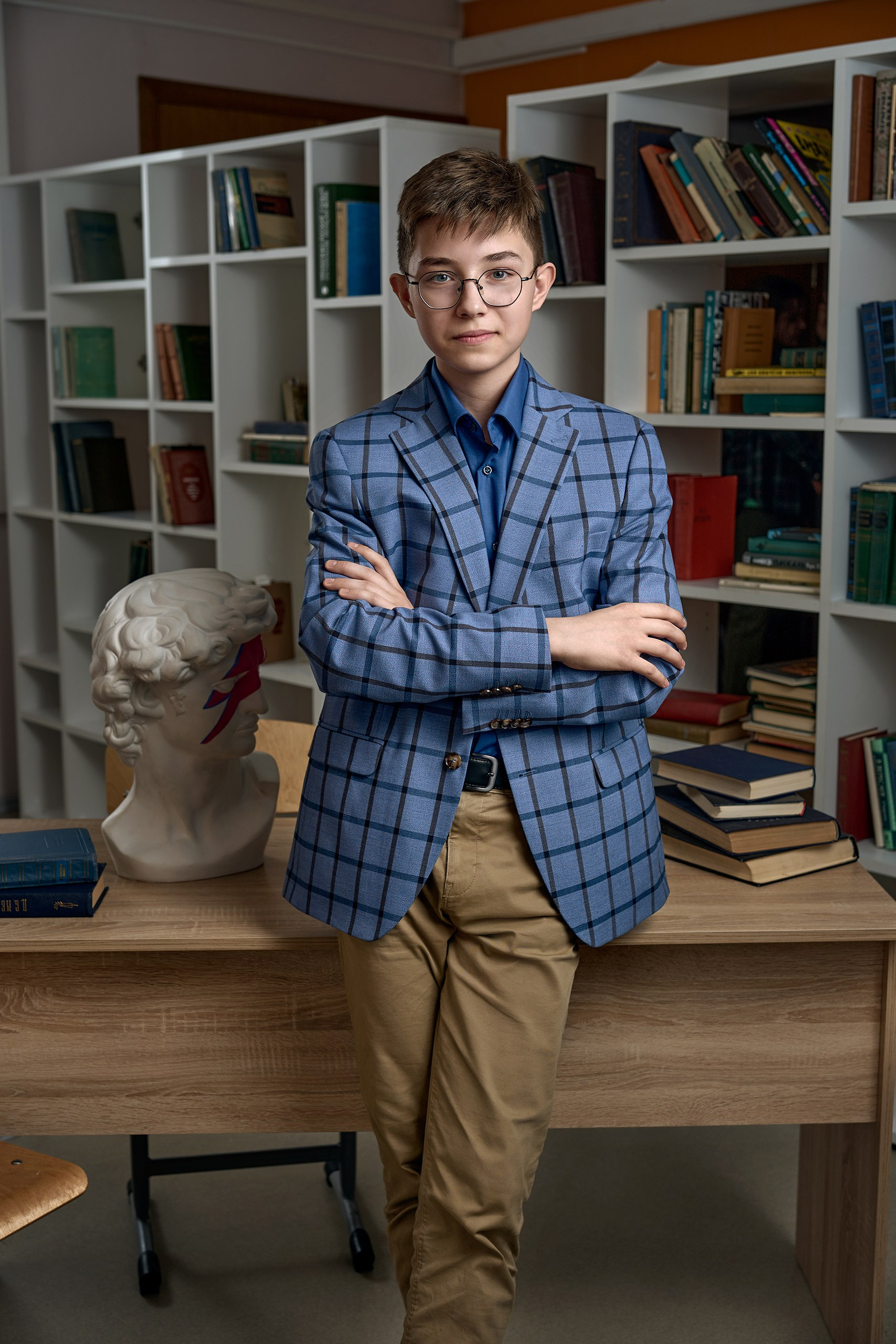 Фотограф выпускных альбомов школ. Контент-фотограф в Москве Тима Забабурин