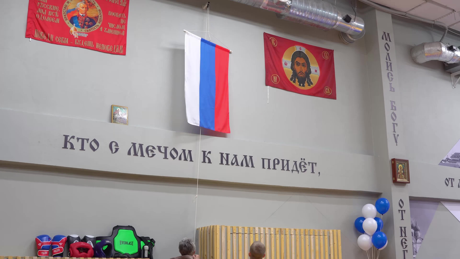 Видеосъёмка интервью, съёмка обзоров, подкасты, видеовизитки, реклама. «Студия DRONAVT`s» — видеосъёмка и фотография г. Москва