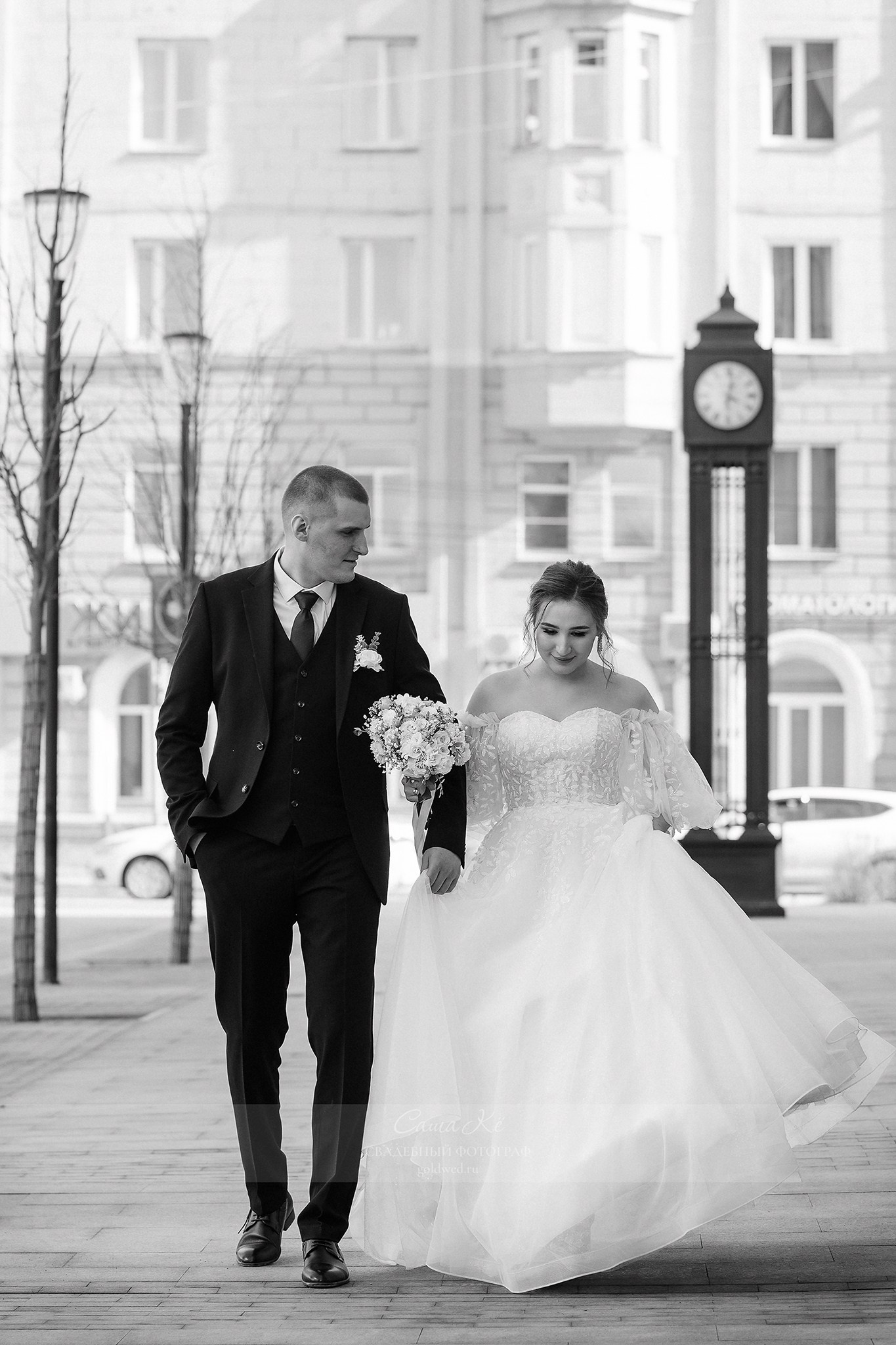 Свадебная фотосессия С&А на Садовой, 19. Свадебный, семейный и event фотограф в Новосибирске и Новосибирской области Саша Кё